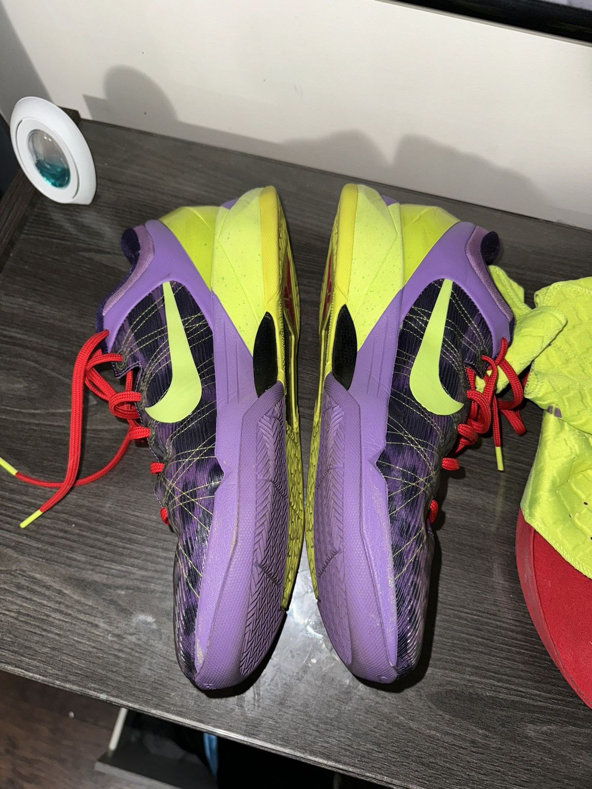Nike Kobe 7 Supreme Christmas Size US 13 / EU 46 - 3 Thumbnail