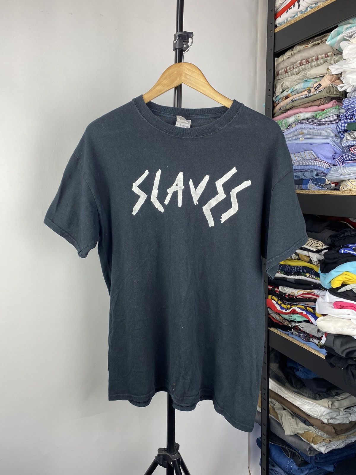 Band Tees × Vintage VNTG Slaves Band T-Shirt Mens Punk Rock UK Duo Rare Tour y2k Size US L / EU 52-54 / 3 - 1 Thumbnail