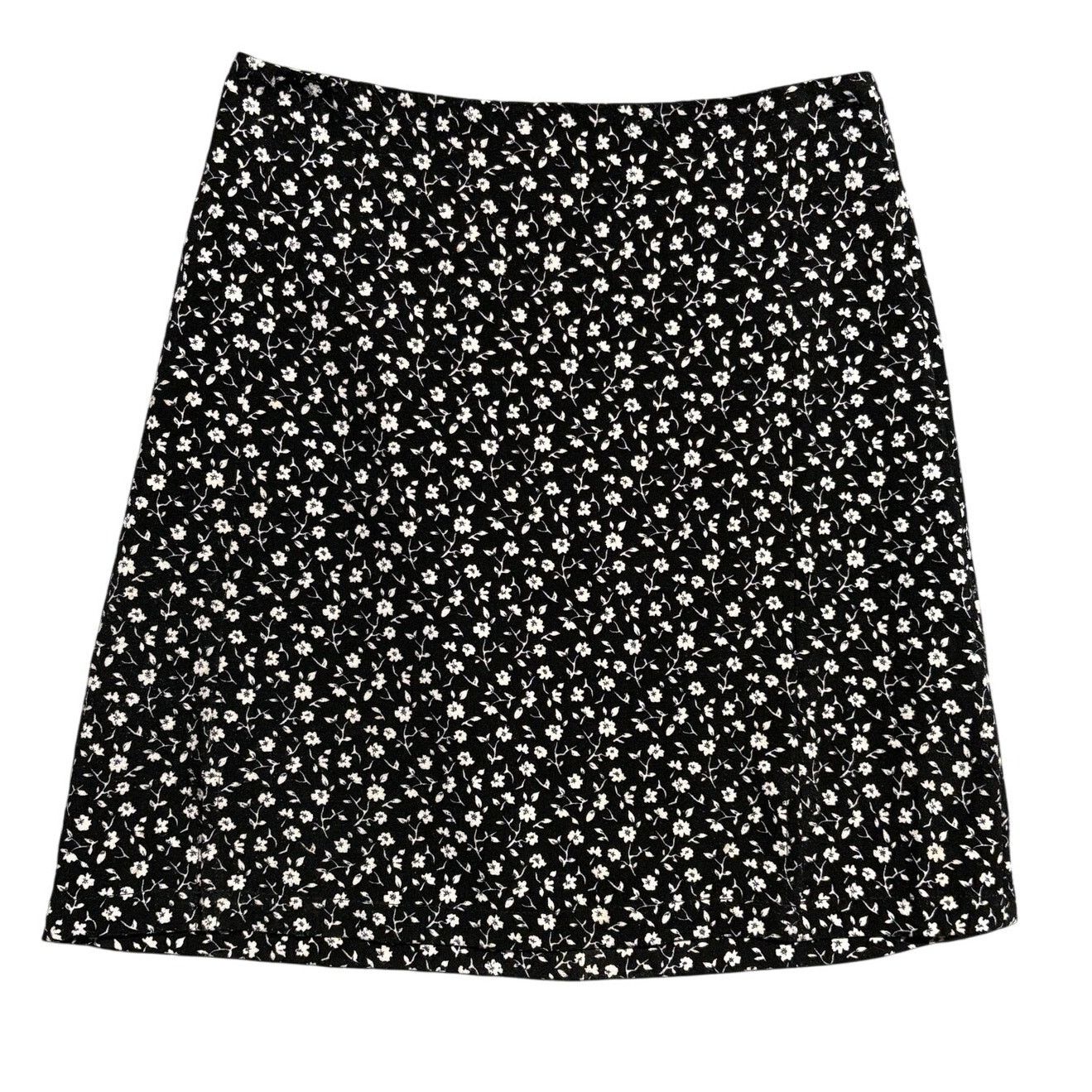 Brandy Melville Brandy Melville Floral Mini "Cara" Skirt Black One Size Size 25" / US 0 / IT 36 - 1 Thumbnail