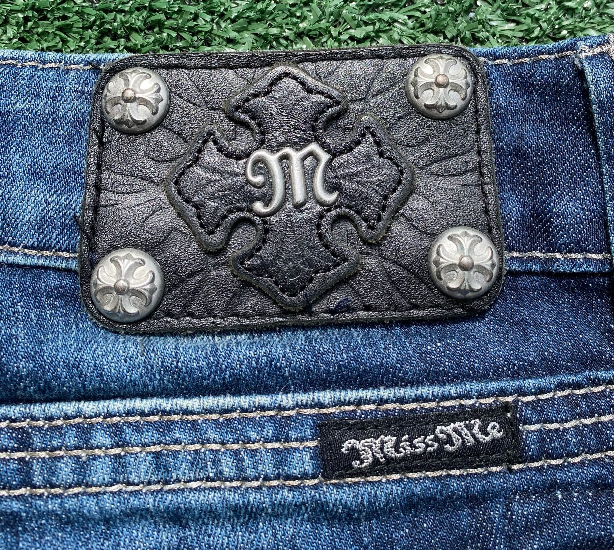 Miss Me Miss Me Fleur De Lis Rhinestone Bootcut Jeans 29” Waist Size 29" - 8 Thumbnail