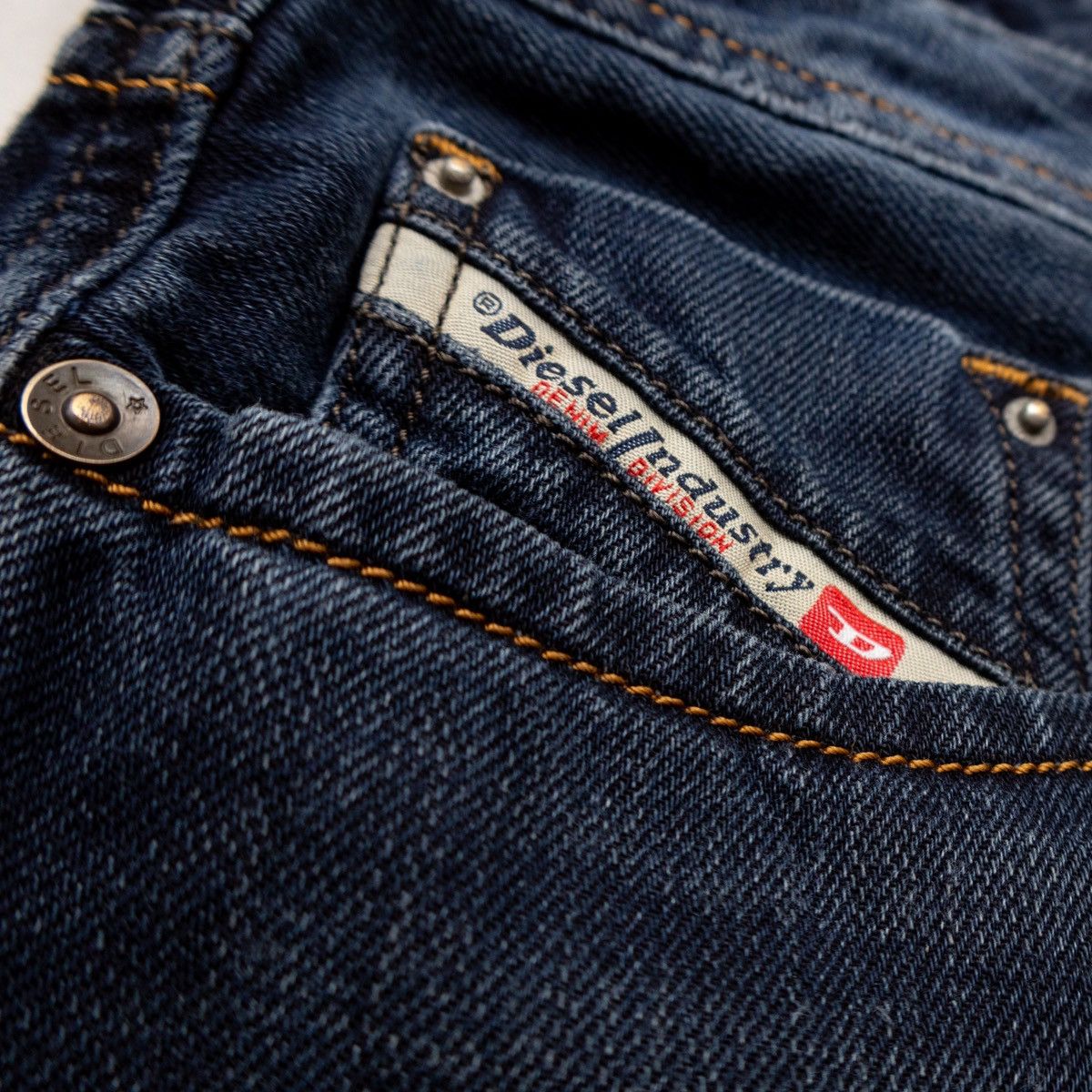 Diesel Diesel Larkee Men's Jeans Size 33 – Regular Straight Fit Size US 33 - 10 Thumbnail