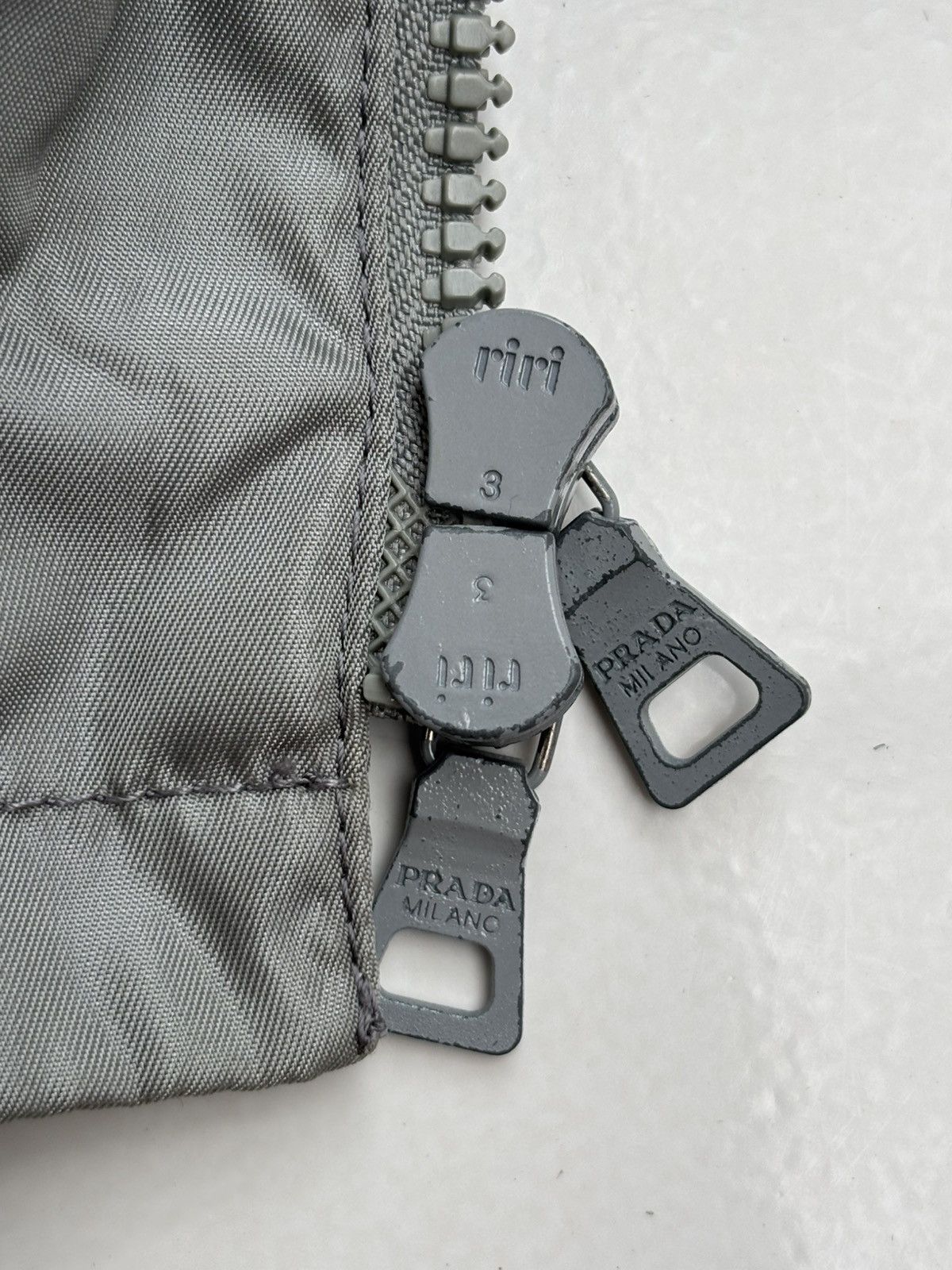Prada 1990s Vintage Silver Nylon Jacket Size US S / EU 44-46 / 1 - 6 Thumbnail