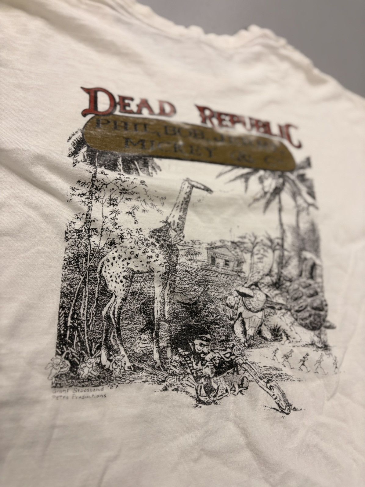 Vintage Vintage 1987 Grateful Dead “Dead Republic” Distressed Tee XL Size US XL / EU 56 / 4 - 2 Thumbnail