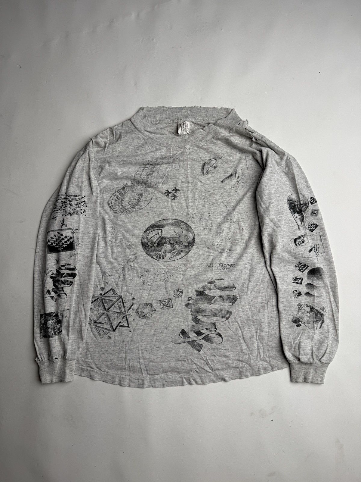 Vintage MC Escher Thrashed Heather Long Sleeve Size US M / EU 48-50 / 2 - 1 Thumbnail
