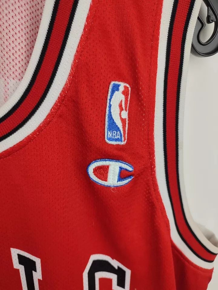 NBA NBA CHICAGO BULLS BASKETBALL SHIRT CHAMPION #7 KUKOC Size US L / EU 52-54 / 3 - 4 Thumbnail