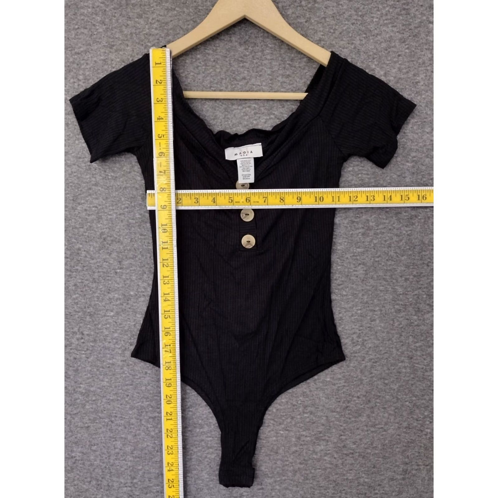 Vintage MAGIA Bodysuit Women's Solid Black Ribbed 3 Button Short Sleeve Size S Size S / US 4 / IT 40 - 4 Thumbnail