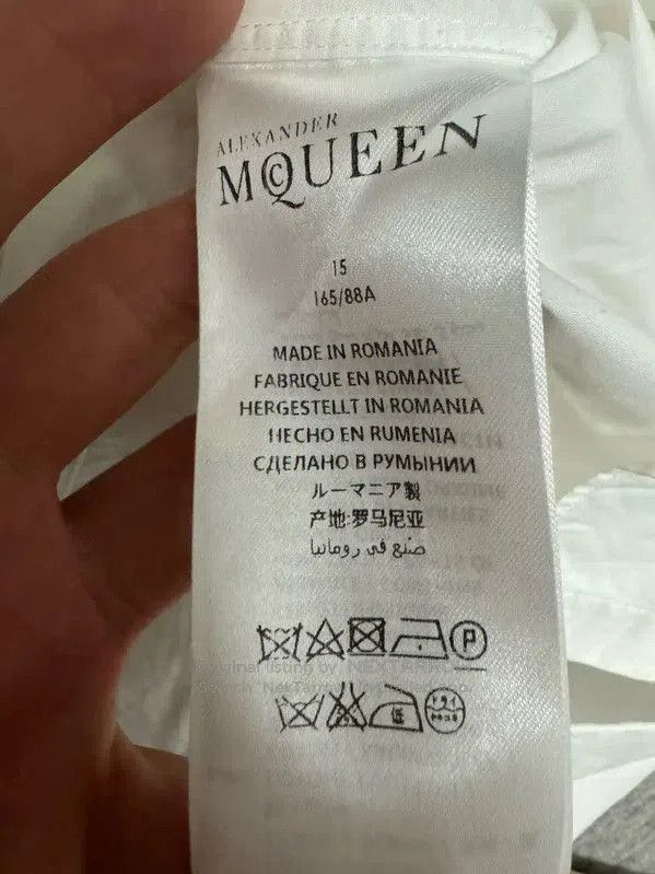Alexander McQueen Alexander McQueen White Cotton Logo Shirt . Size US S / EU 44-46 / 1 - 4 Thumbnail