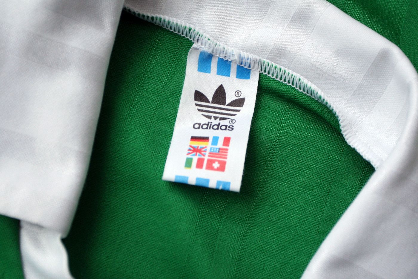 Adidas × Vintage Vintage Adidas Template Football Shirt Jersey Green 80s Size US L / EU 52-54 / 3 - 5 Thumbnail