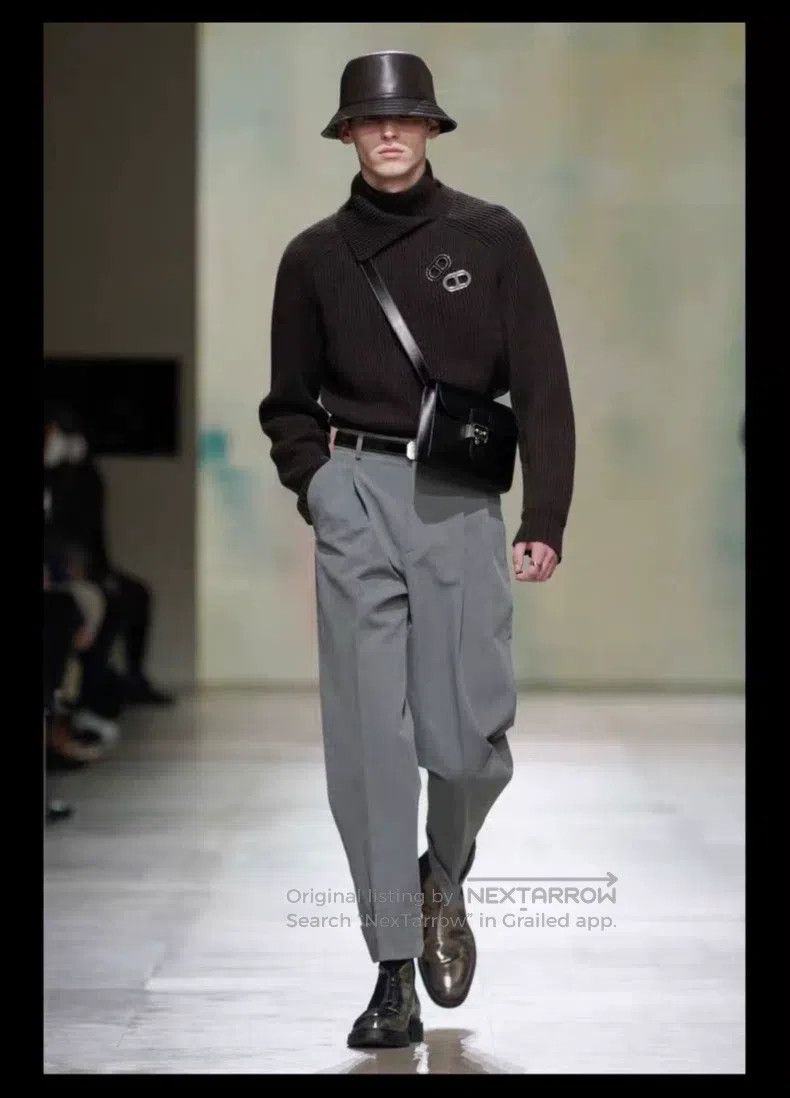 Hermes Hermes Double collar cashmere knitted sweater, dark brown, Size US M / EU 48-50 / 2 - 1 Thumbnail