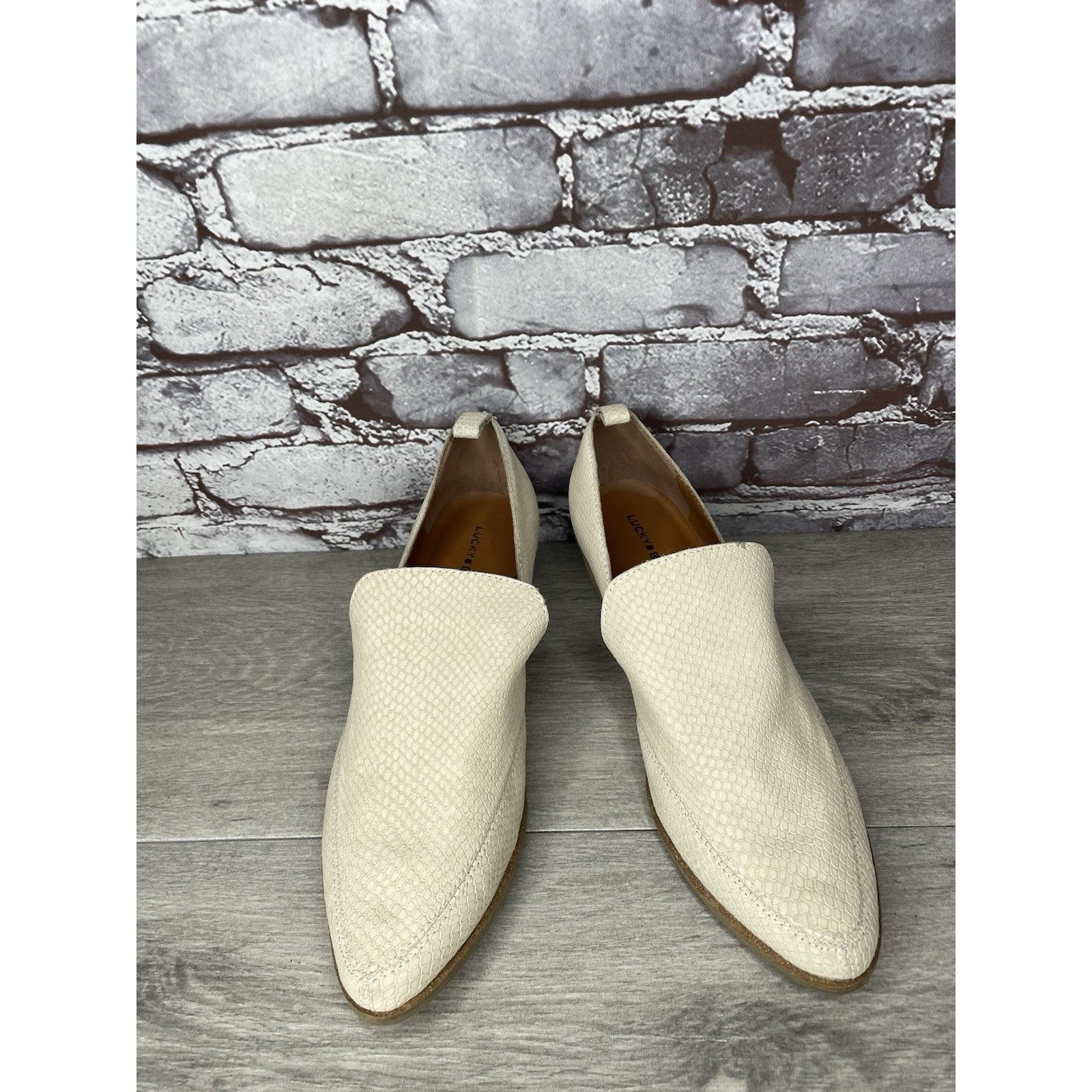Lucky Brand Lucky Brand Mahzan Ivory Leather Lizard Print Loafer Heel Sh Size US 9.5 / IT 39.5 - 13 Thumbnail