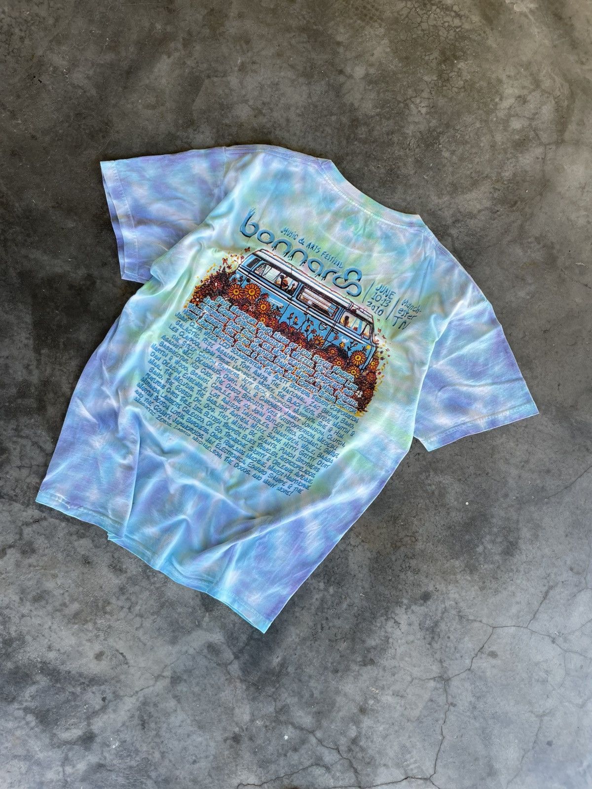 Band Tees Bonnaroo, Music & Arts Fest 2010 Size US M / EU 48-50 / 2 - 12 Thumbnail