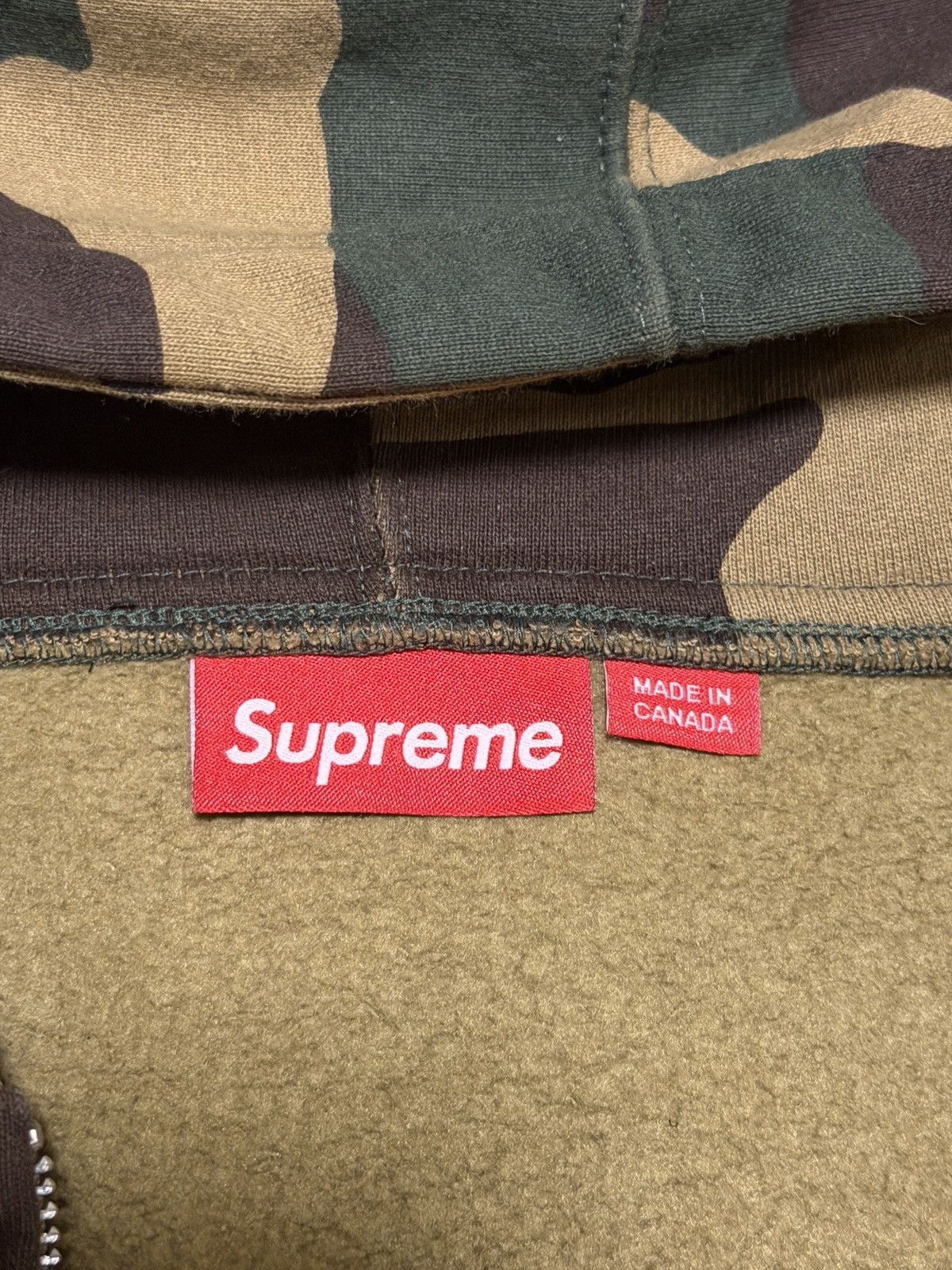 Supreme Supreme Collegiate Applique Camo Zip Up FW25 Size US XXL / EU 58 / 5 - 4 Thumbnail