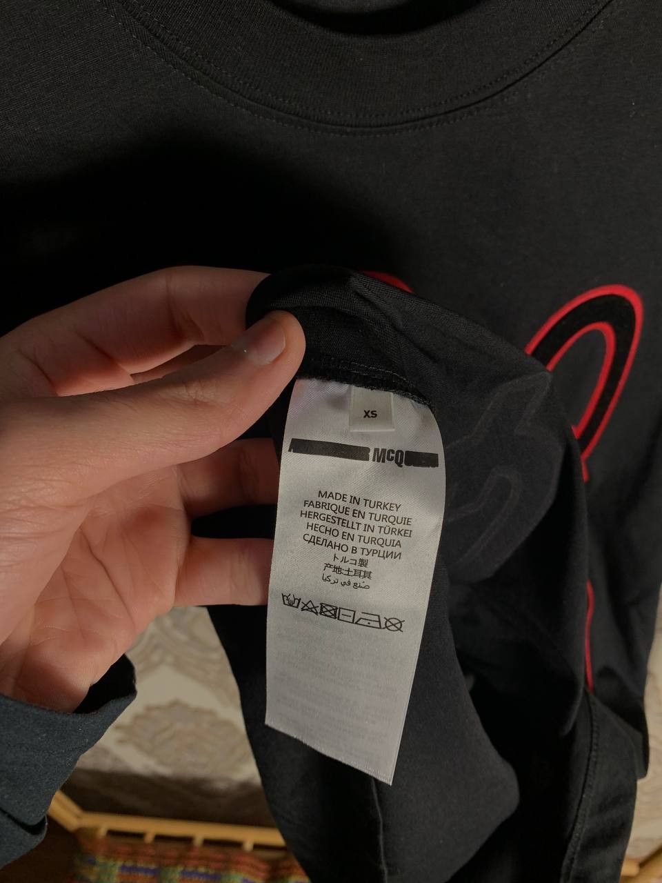 Alexander McQueen Vintage Alexander McQueen Italian Designer Casual T-Shirt Size US XS / EU 42 / 0 - 6 Thumbnail