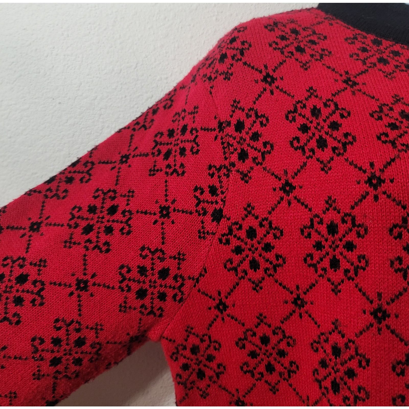 Other VTG JM Collection Black Red Embroidered Floral Sweater Large Size L / US 10 / IT 46 - 5 Thumbnail