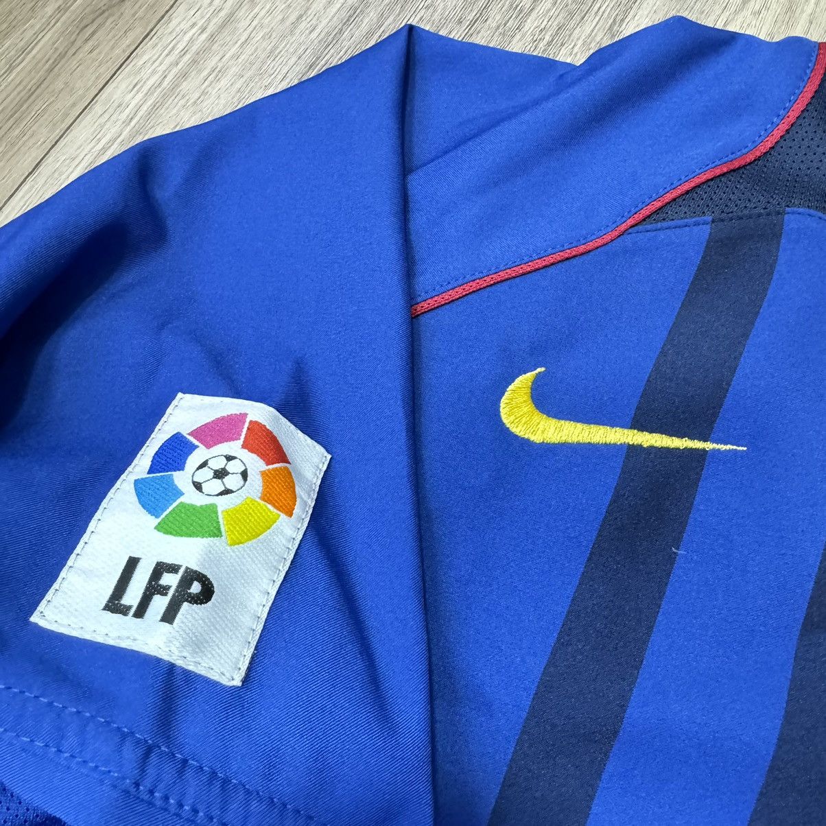 Vintage Barcelona 04/05 away shirt #9 Eto’o Size US M / EU 48-50 / 2 - 4 Thumbnail