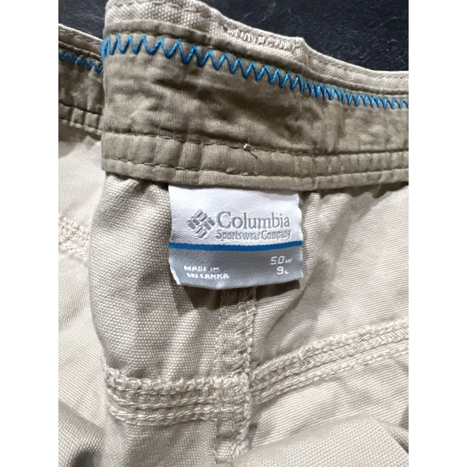 Vintage Columbia Cargo Shorts Mens 50W 9L Beige Khaki Cotton Flat Front Inseam 9in Snap Pockets Outdoor Casual Regular Size 50 Size US 34 / EU 50 - 6 Thumbnail