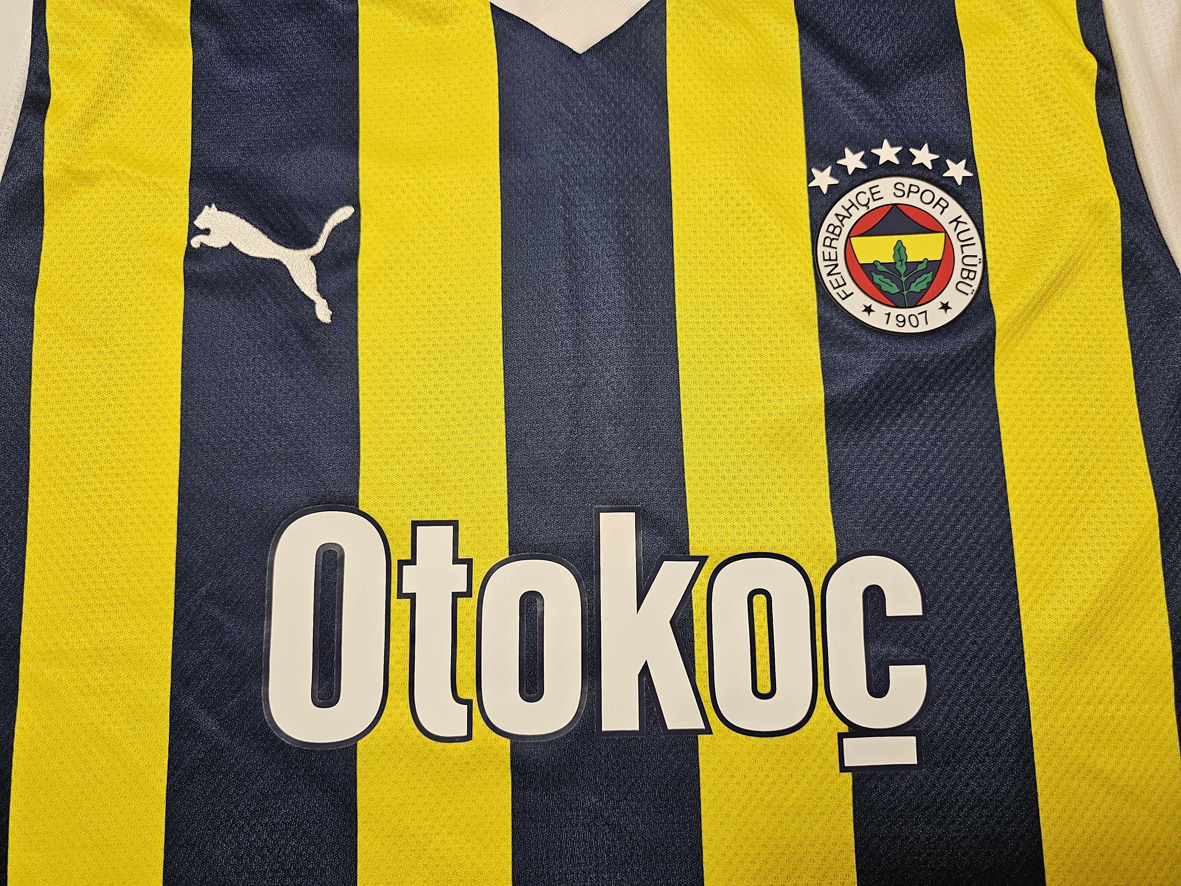 Puma FENERBAHCE 2023 2024 HOME FOOTBALL SHIRT SOCCER JERSEY 3XL Size US L / EU 52-54 / 3 - 3 Thumbnail