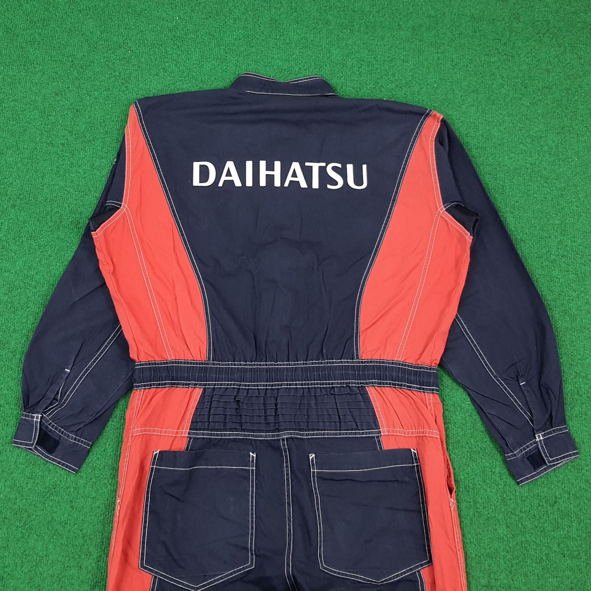Japanese Brand × Vintage Vintage Daihatsu Motorsports Japan Racing Mechanics Coverall Size US XL / EU 56 / 4 - 1 Thumbnail