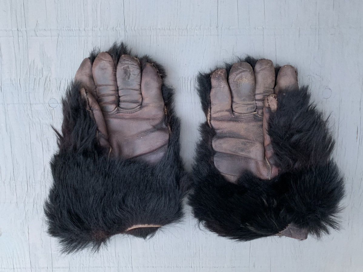 Vintage Antique Bear Fur Gloves True Vintage Bearskin Monkey Paw Mit Size ONE SIZE - 16 Thumbnail