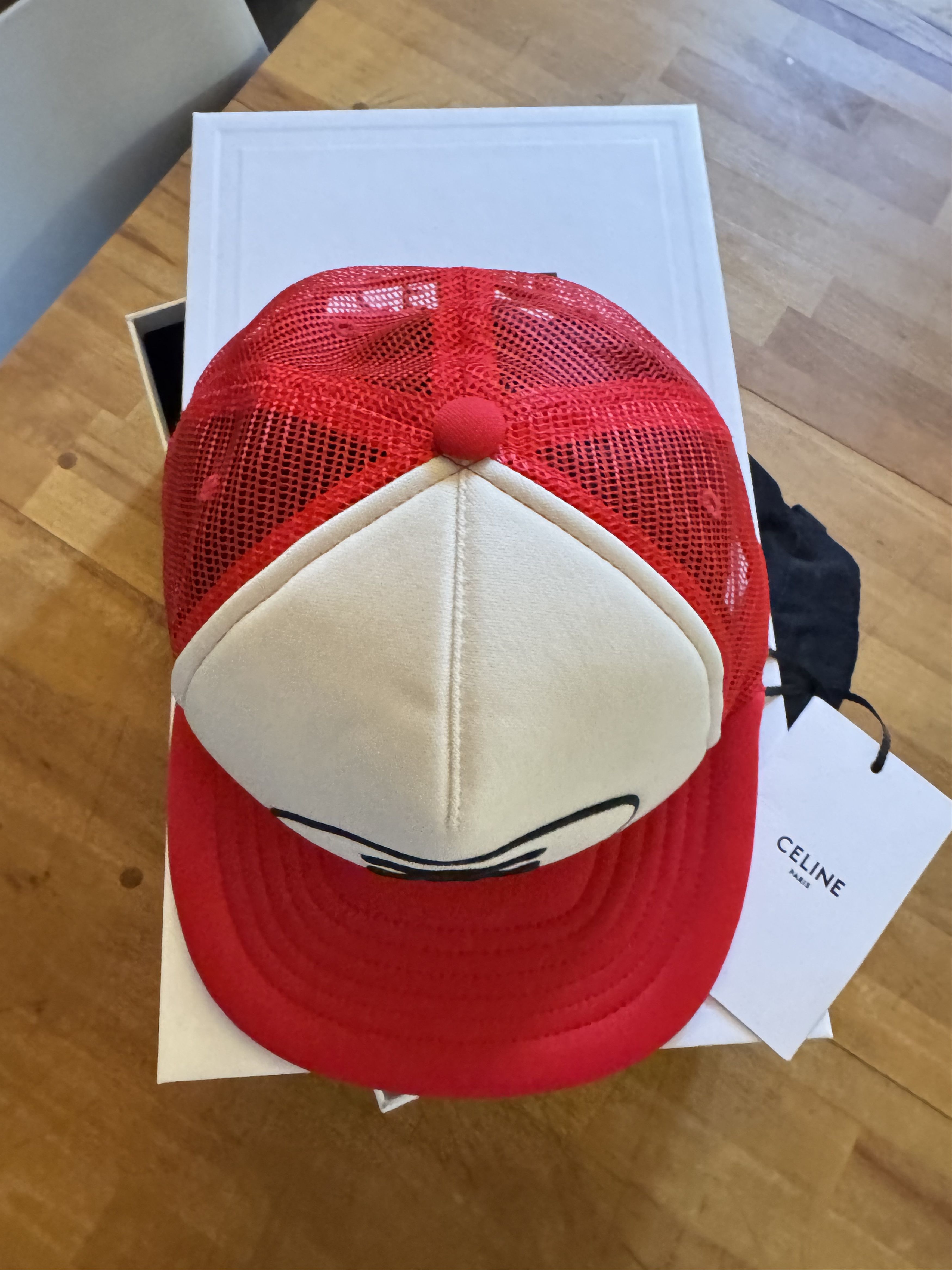 Celine × Hedi Slimane RARE Celine Mesh Red Trucker Hat Triomphe Size ONE SIZE - 2 Thumbnail