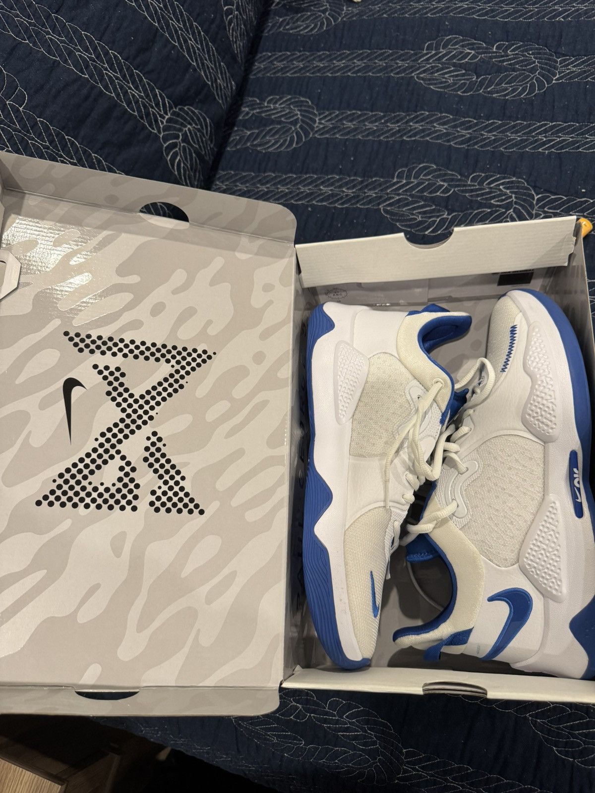 Nike Paul george 5 Kentucky PE size 12 Size US 12 / EU 45 - 8 Thumbnail