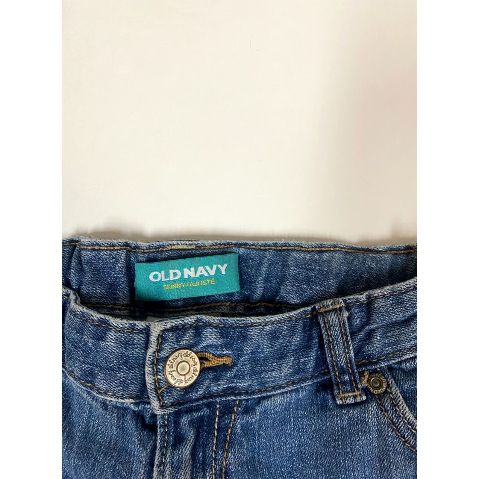 Old Navy Old Navy Jeans Skinny 26 Juniors Women Blue Denim 30in Waist Pockets Zipper Stretch Classic 20in Inseam Tie-Down Not Specified Size 26" / US 2 / IT 38 - 2 Thumbnail