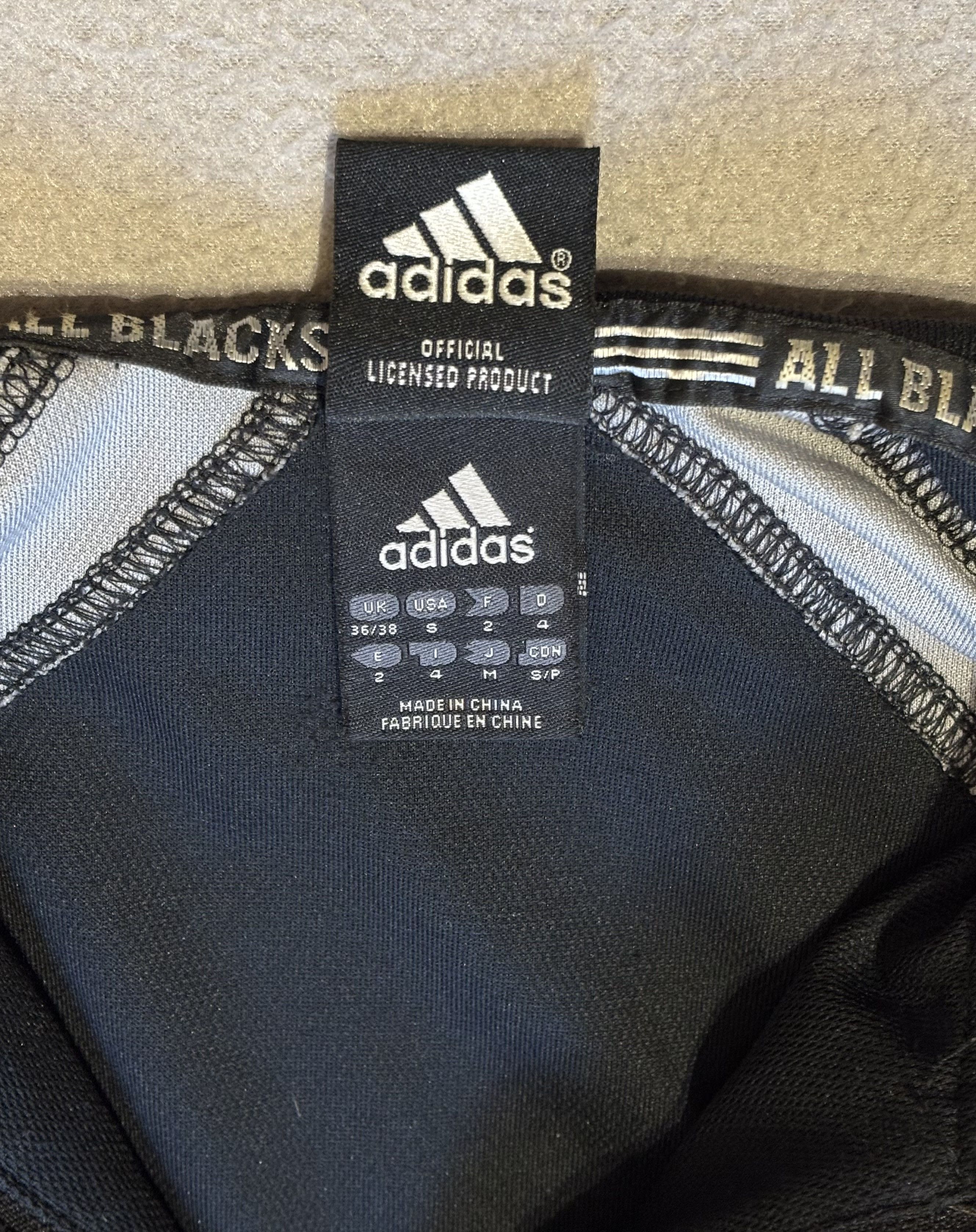 Adidas New Zealand All Blacks 2003/2004 Adidas Rugby Jersey Size S Size US S / EU 44-46 / 1 - 15 Thumbnail
