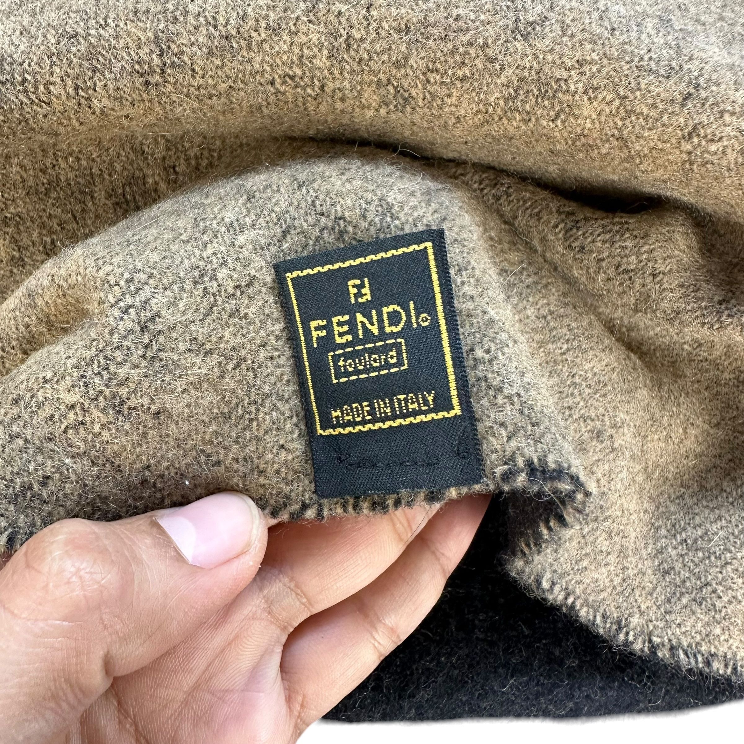 Fendi FENDI Wool Muffler Neckwear Scarves #A65-1555 Size ONE SIZE - 4 Thumbnail