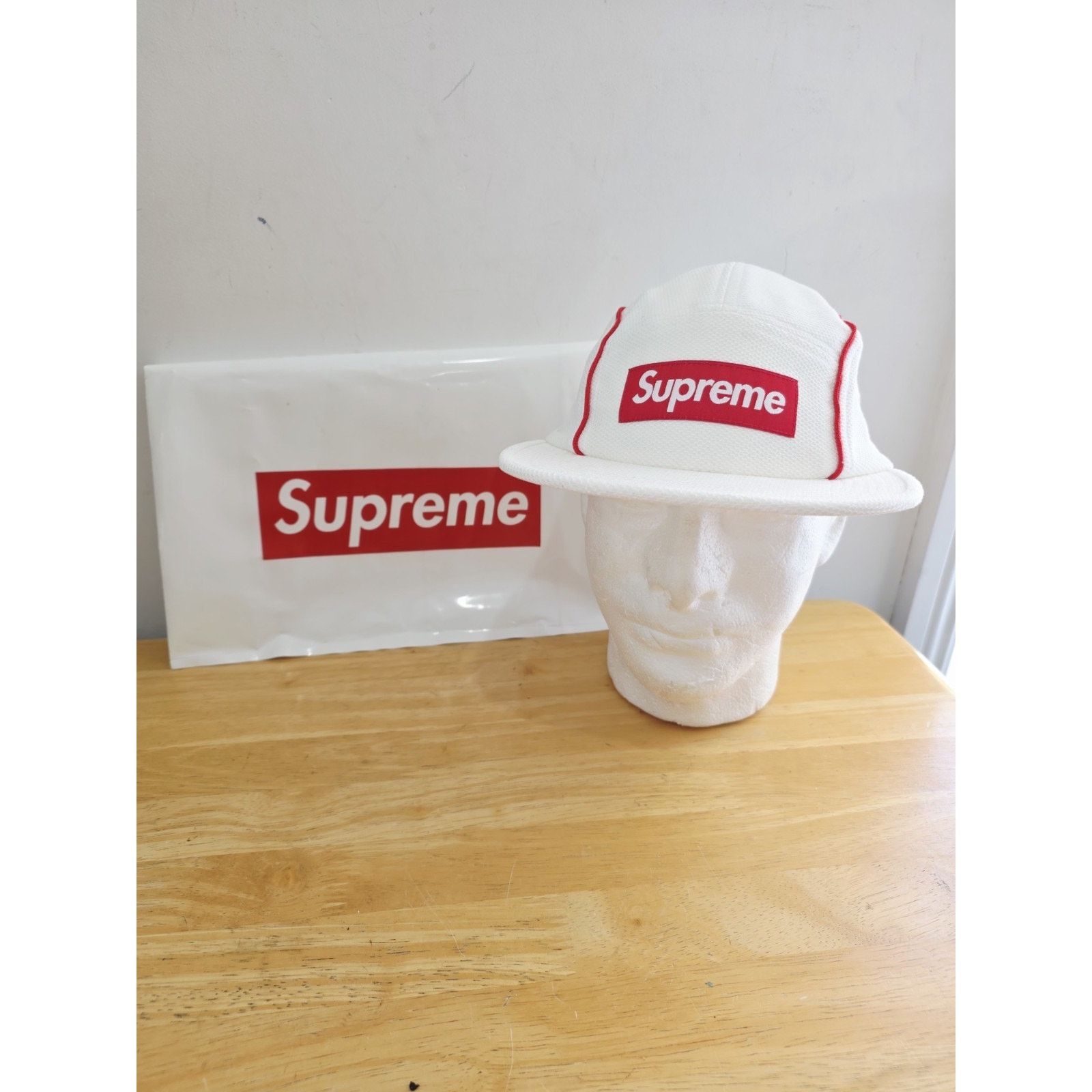 Supreme Supreme Men's Runners Adjustable Hat Cap White Size ONE SIZE - 1 Thumbnail