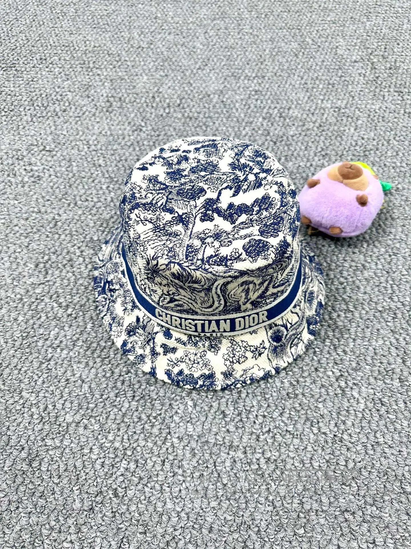 Dior Dior Blue Animal Print Series Embroidered Logo Fisherman's Size ONE SIZE - 1 Thumbnail
