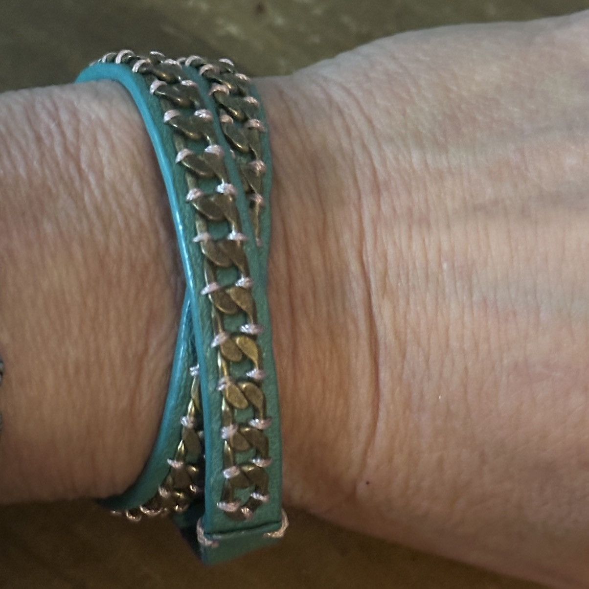 Juicy Couture Juicy Couture leather and brass chain wrap bracelet Size ONE SIZE - 4 Thumbnail