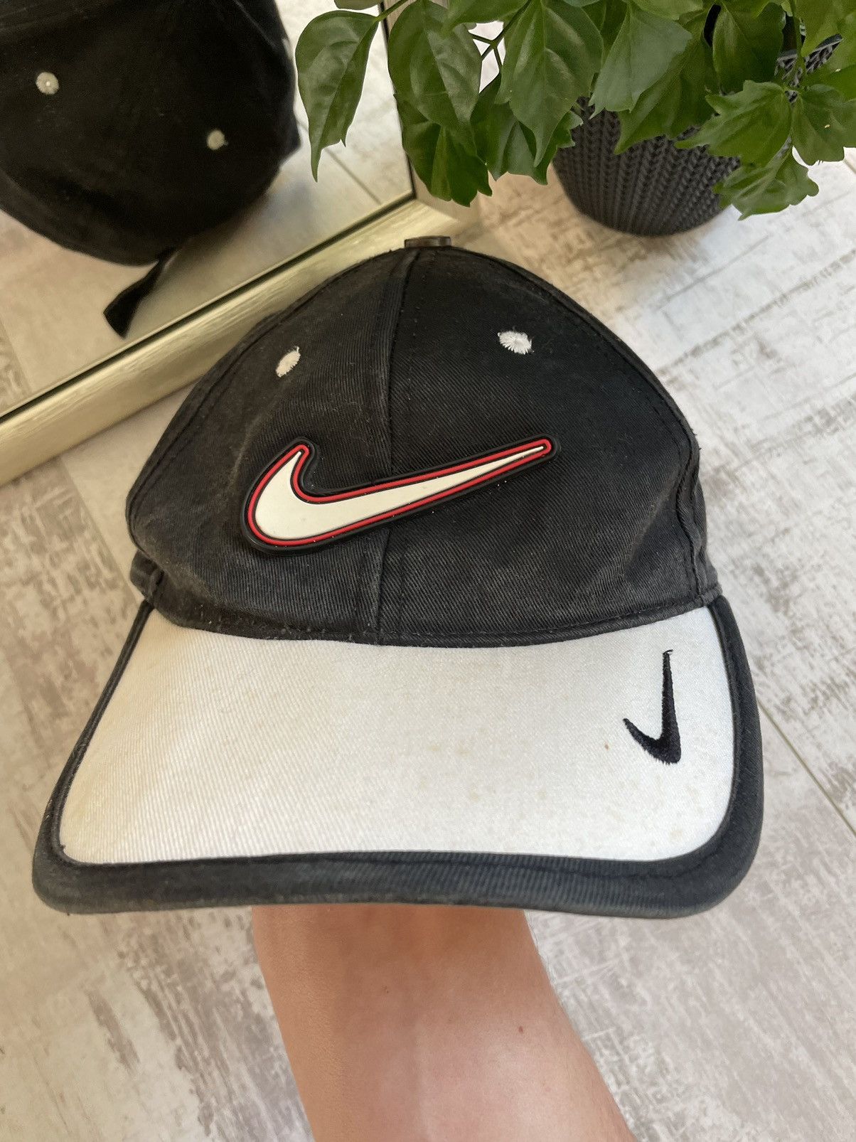 Nike Nike 80’s Vintage Swoosh Y2K Hat Cap USA Size ONE SIZE - 2 Thumbnail