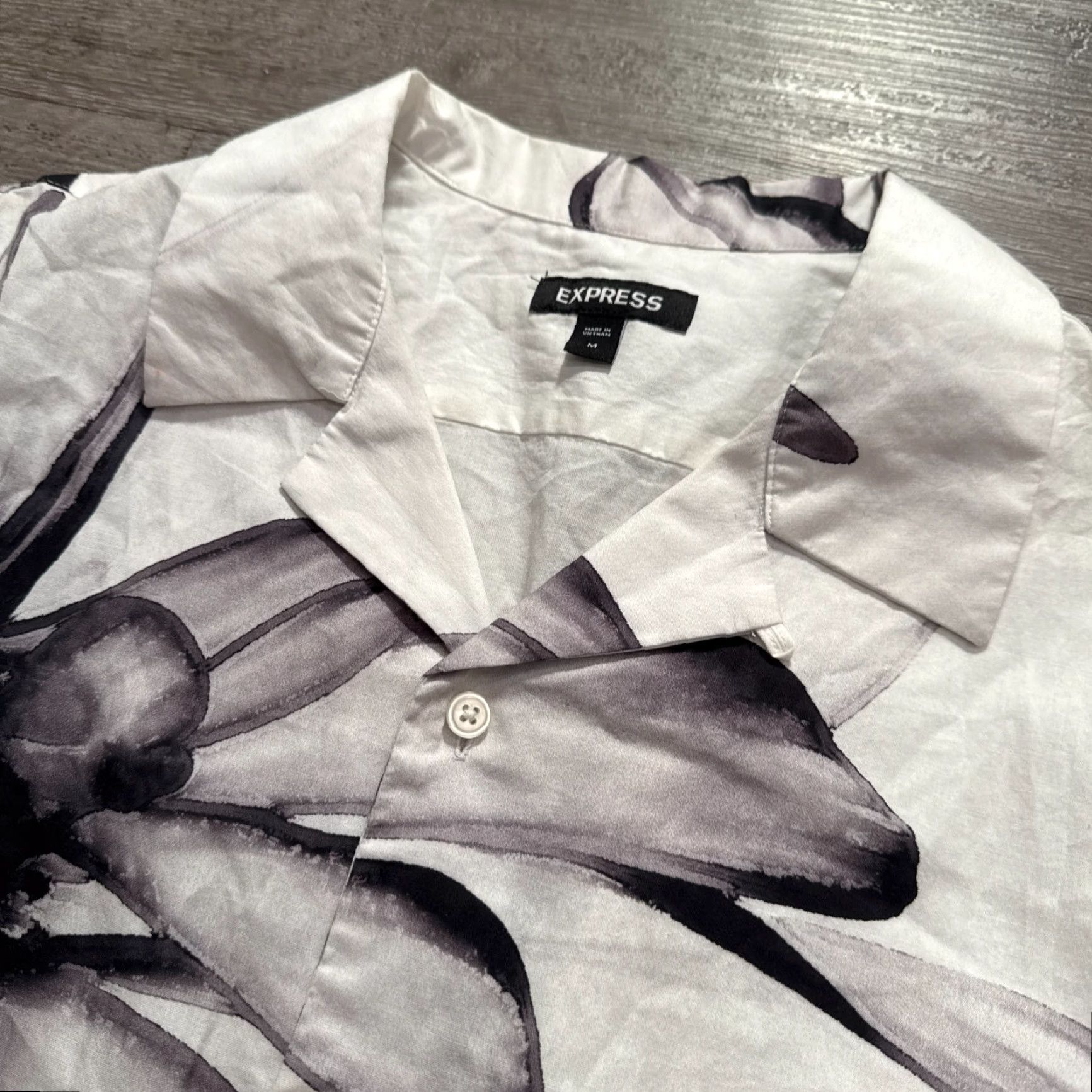 Express Express Shirt Mens M White Short Sleeve Button-Up (Collared) Floral Cotton Linen Adult Size US M / EU 48-50 / 2 - 2 Thumbnail