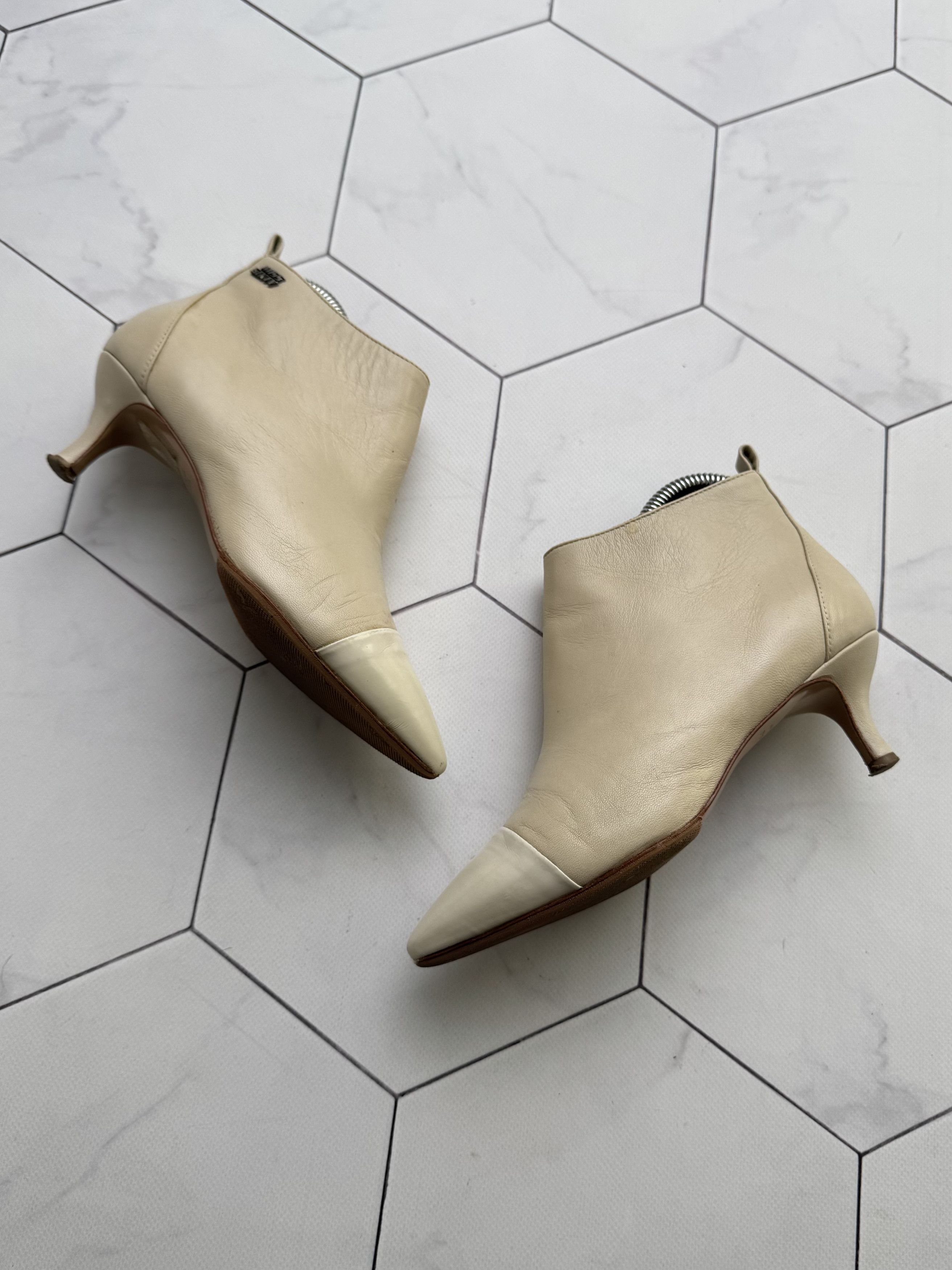 Miss Sixty Miss Sixty Vintage Leather Ankle Boots Pointed Toe Heel B4 Size US 6 / IT 36 - 1 Thumbnail