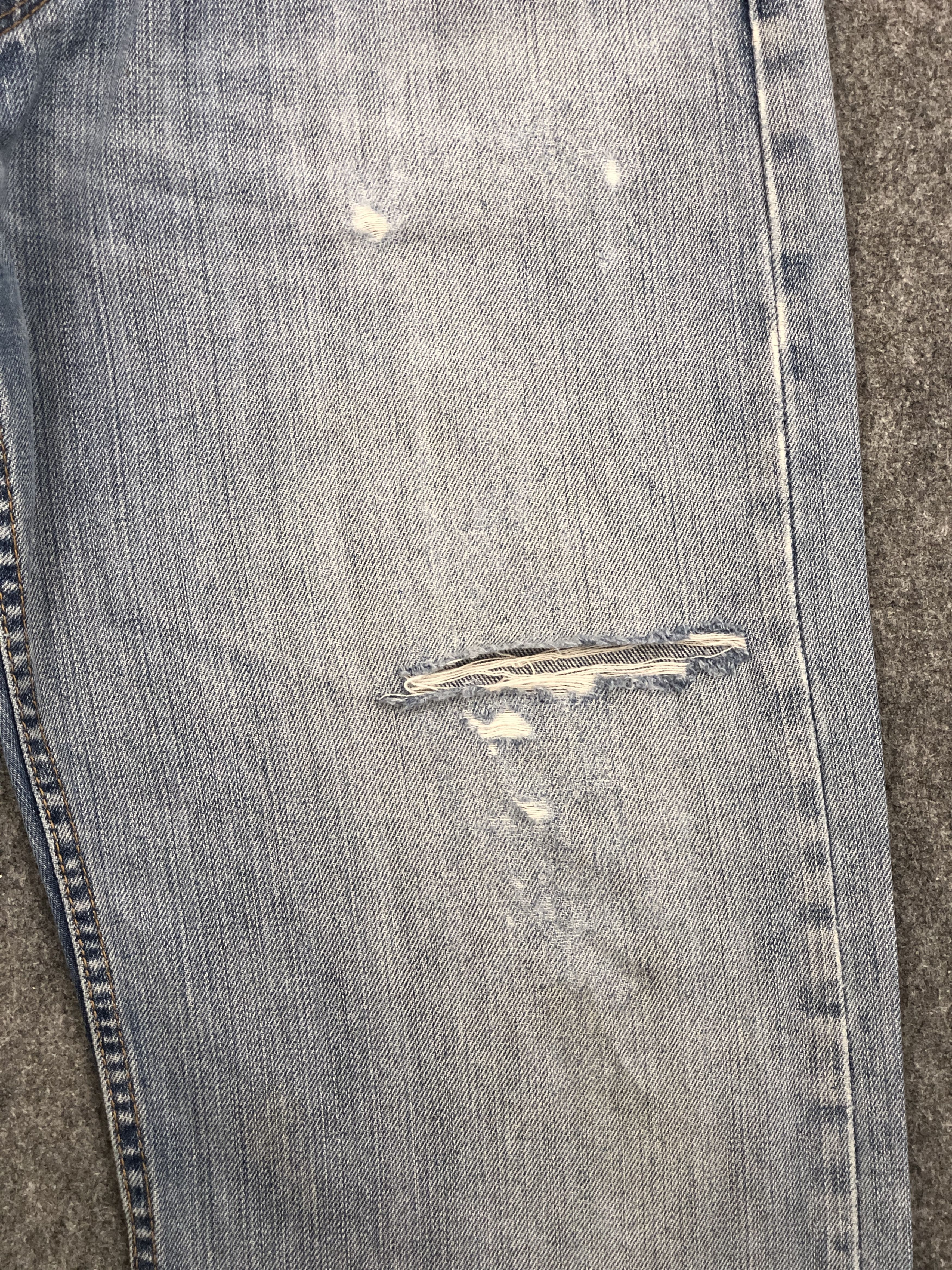 Levi's Vintage Distressed Levis 569 Faded Blue Jeans S0023 Size US 37 - 14 Thumbnail