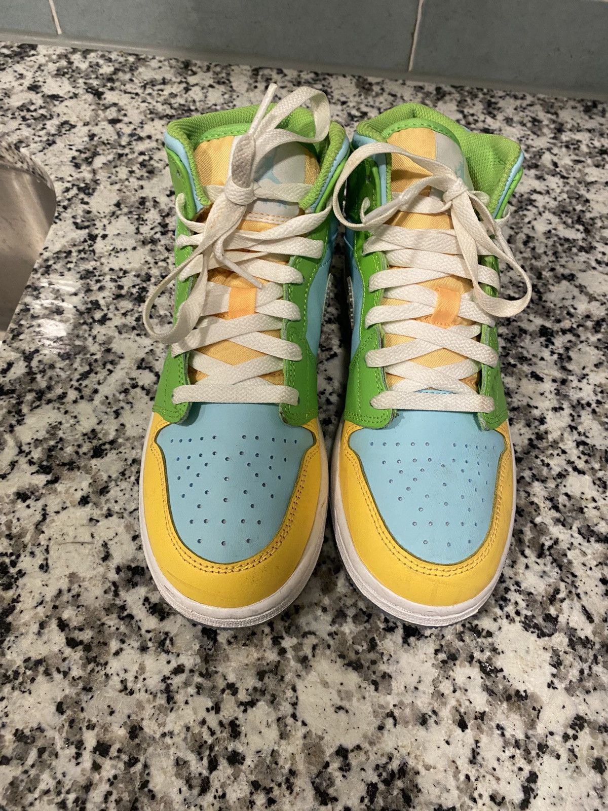 Jordan Brand Jordan 1 Mid SE Recycled Grind Glacier Ice Blue Size US 5.5 / IT 35.5 - 1 Thumbnail