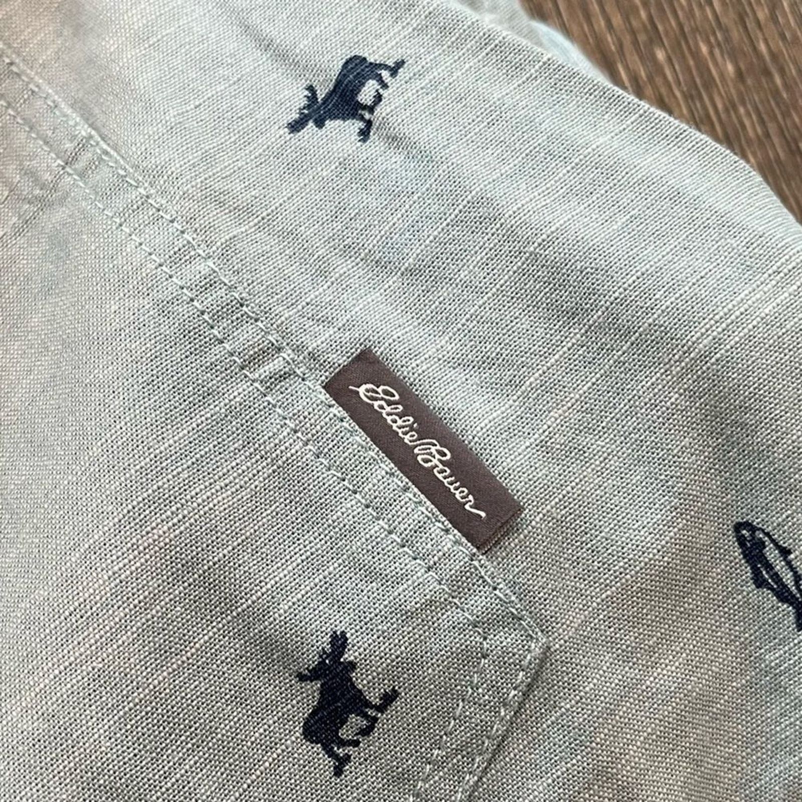 Eddie Bauer NWOT Eddie Bauer Classic Fit Moose Print Button Front Size M Size US M / EU 48-50 / 2 - 5 Thumbnail