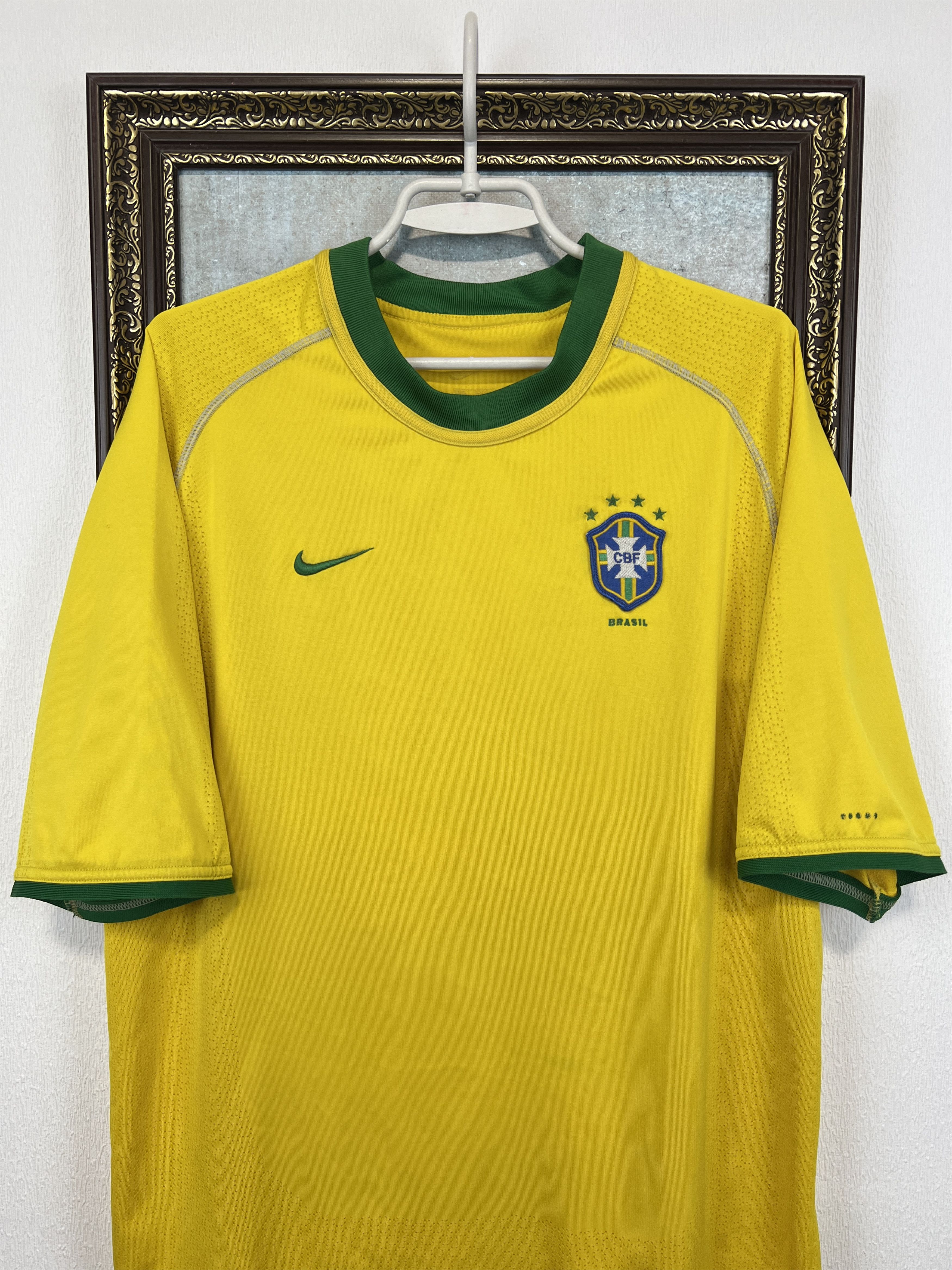Nike Brazil Home football shirt Soccer Jersey National Team Rare Size US L / EU 52-54 / 3 - 2 Thumbnail
