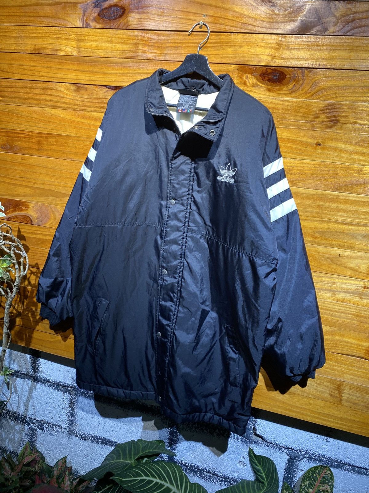 Adidas Vintage Adidas Originals Trefoil Black Nylon Jacket Stripes Size US M / EU 48-50 / 2 - 4 Thumbnail