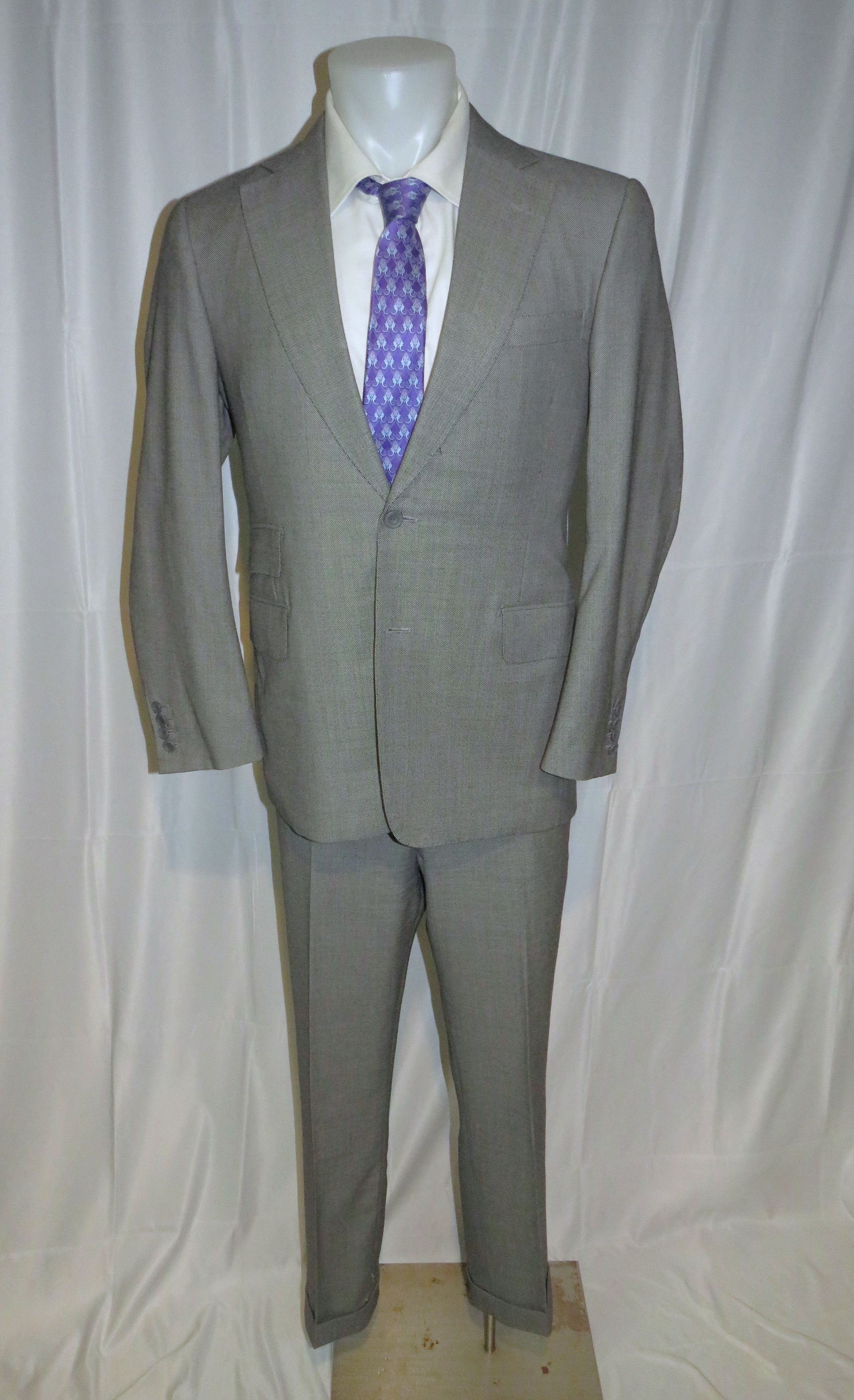 Henry Poole × Savile Row Bespoke Gray Birdseye Two Button Suit 36S Size 36S - 1 Thumbnail