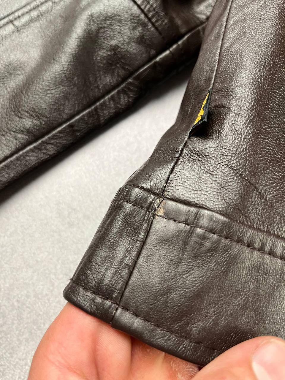 Alpha Industries Vintage Leather Alpha Industries Jacket L size Size US L / EU 52-54 / 3 - 13 Thumbnail