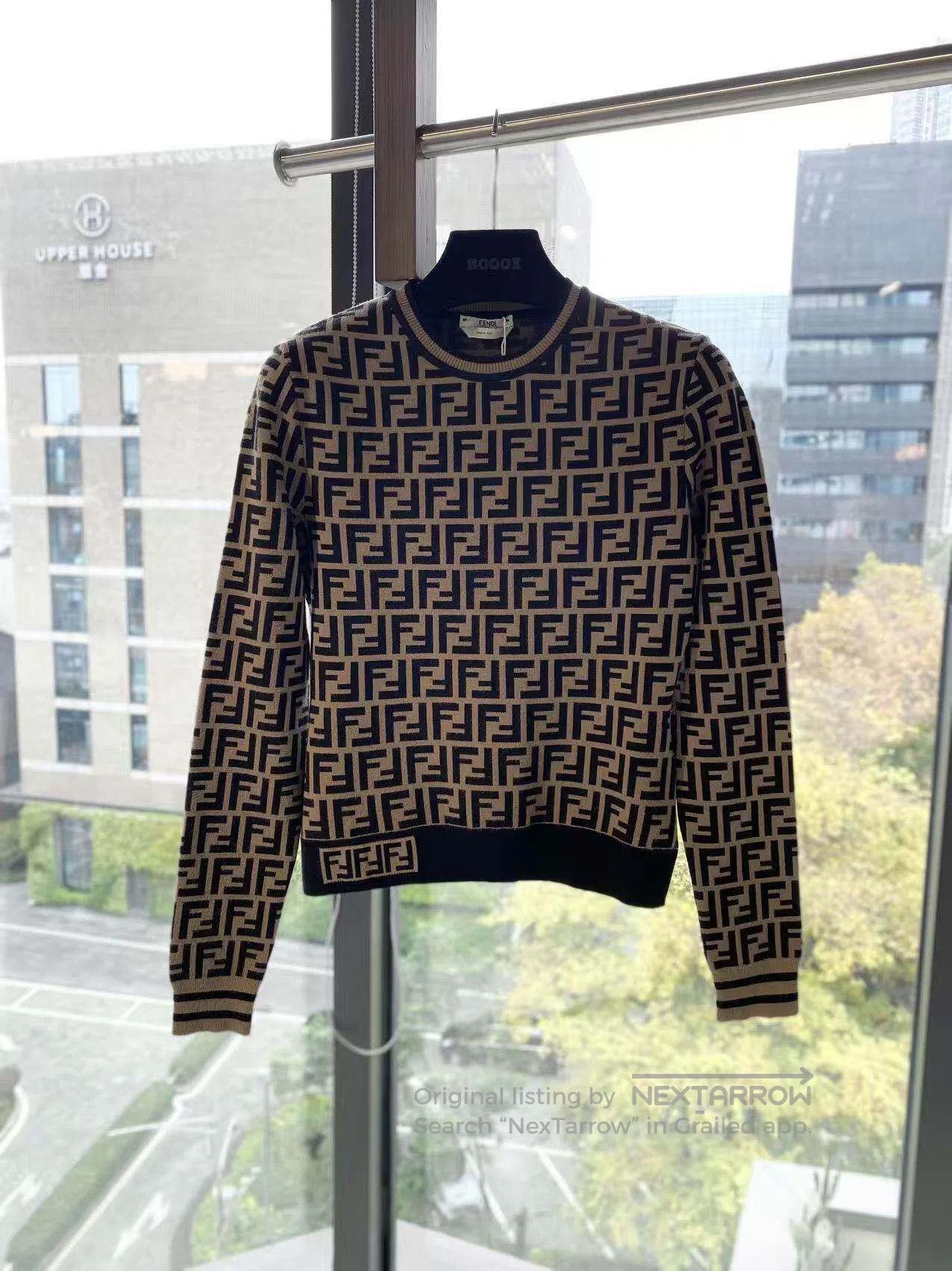 Fendi Fendi The old flower is full of printed knitwear| Size XS / US 0-2 / IT 36-38 - 2 Thumbnail