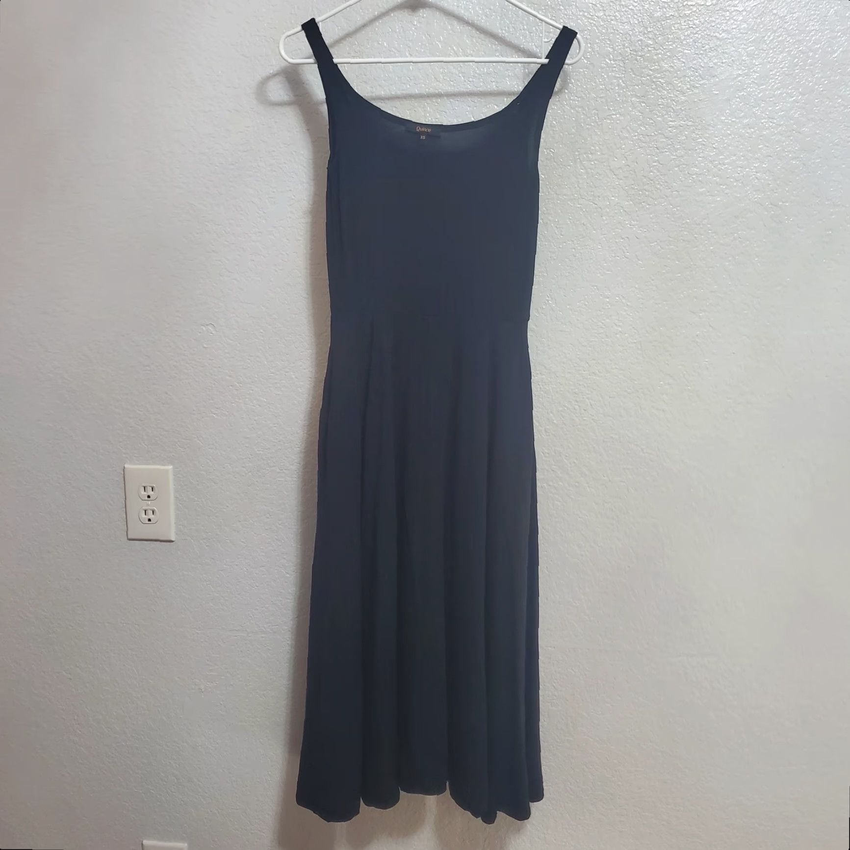 Quince Quince Dress Women XS Black Midi Sleeveless Jersey Lyocell Spandex Pockets Minimalist Fit & Flare Tank Sundress Size XS / US 0-2 / IT 36-38 - 2 Thumbnail