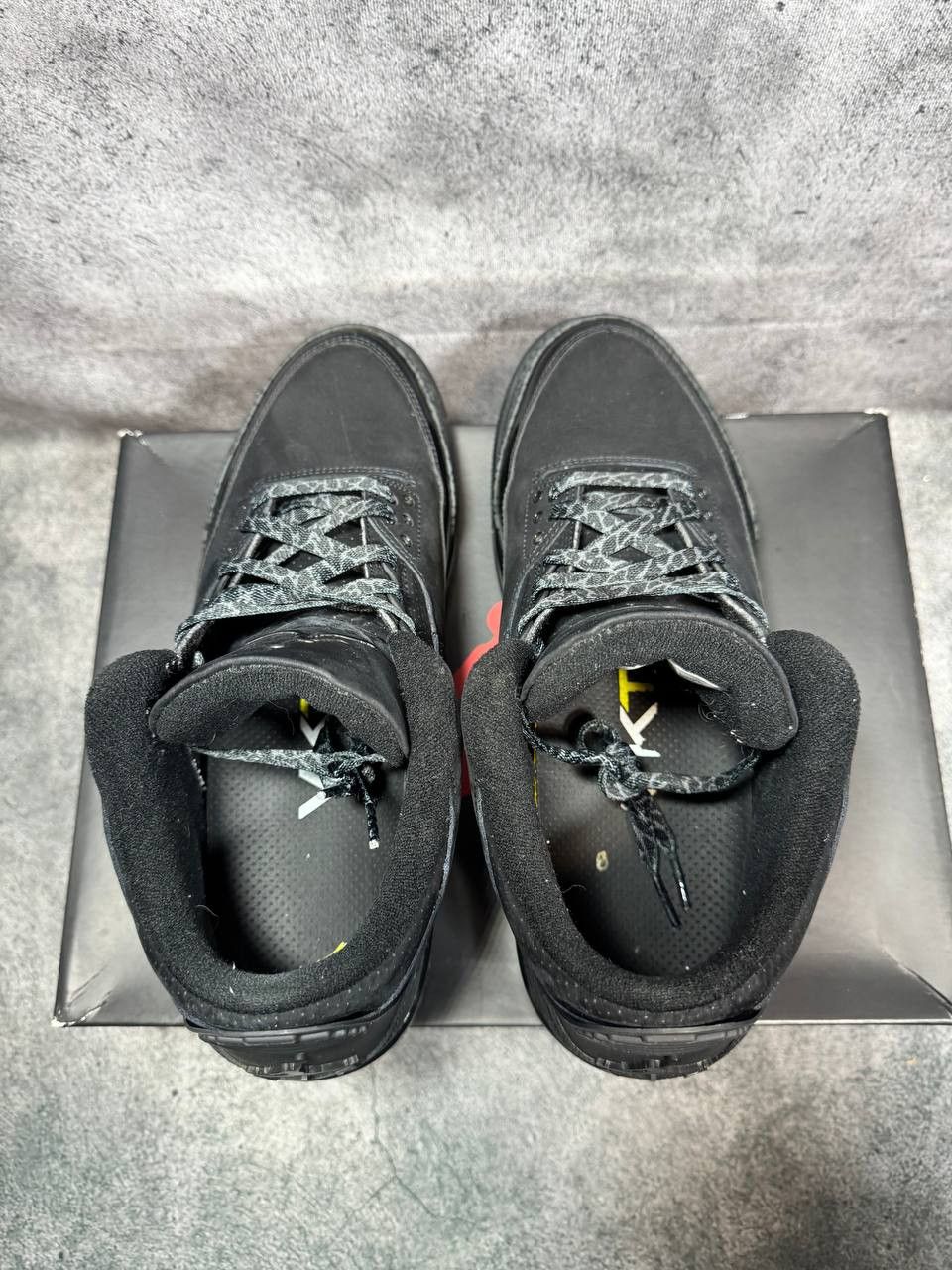 Jordan Brand Size 11.5 | Jordan 3 Black Cat With Box | Pre-Owned Size US 11.5 / EU 44-45 - 4 Thumbnail