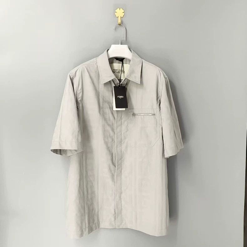 Fendi FENDI Logo Print Short Sleeve Shirt Size US L / EU 52-54 / 3 - 1 Thumbnail