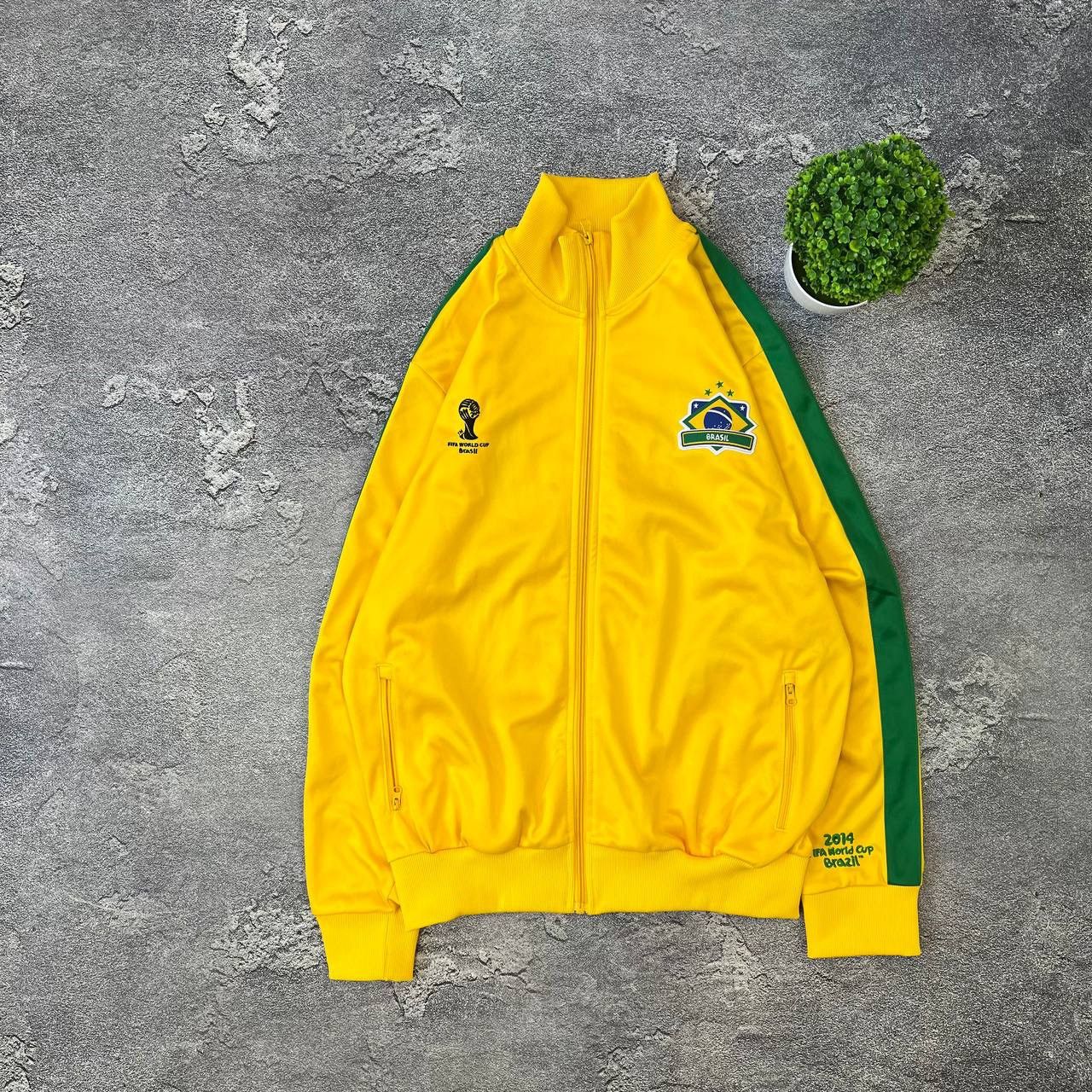 Japanese Brand × Vintage Vintage 2014 Fifa World Cup Brazil Team 🇧🇷 Track Top Jacket Size US L / EU 52-54 / 3 - 1 Thumbnail