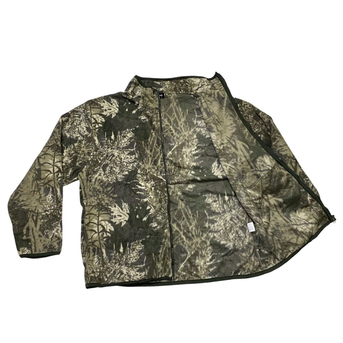Art Comes First 💥Steal💥Airwalk Jungle overprint fleece Size US XL / EU 56 / 4 - 6 Thumbnail