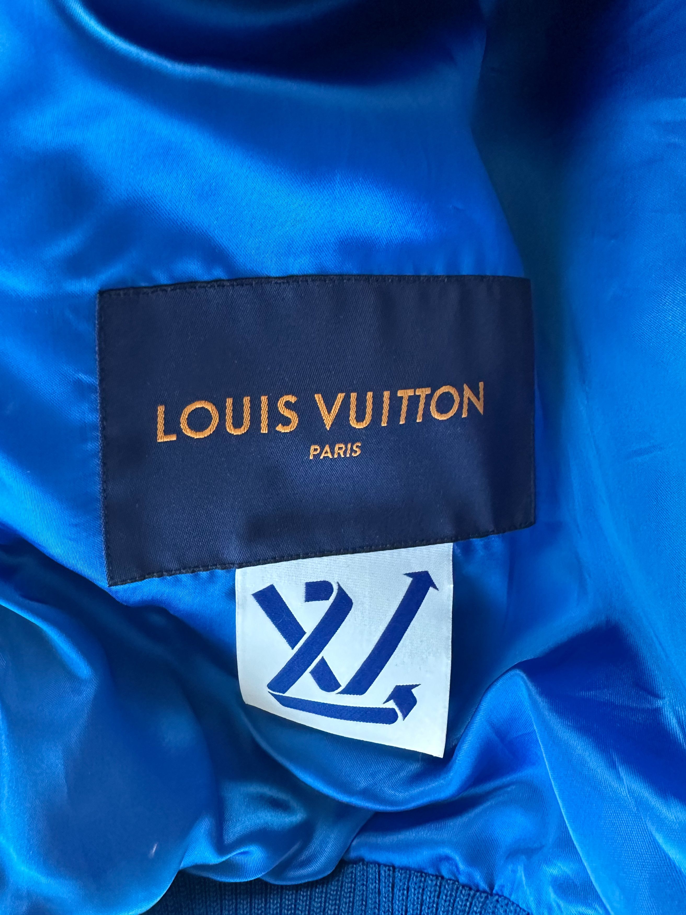 Louis Vuitton Louis Vuitton Blue & White Puppet Varsity Size US XL / EU 56 / 4 - 3 Thumbnail