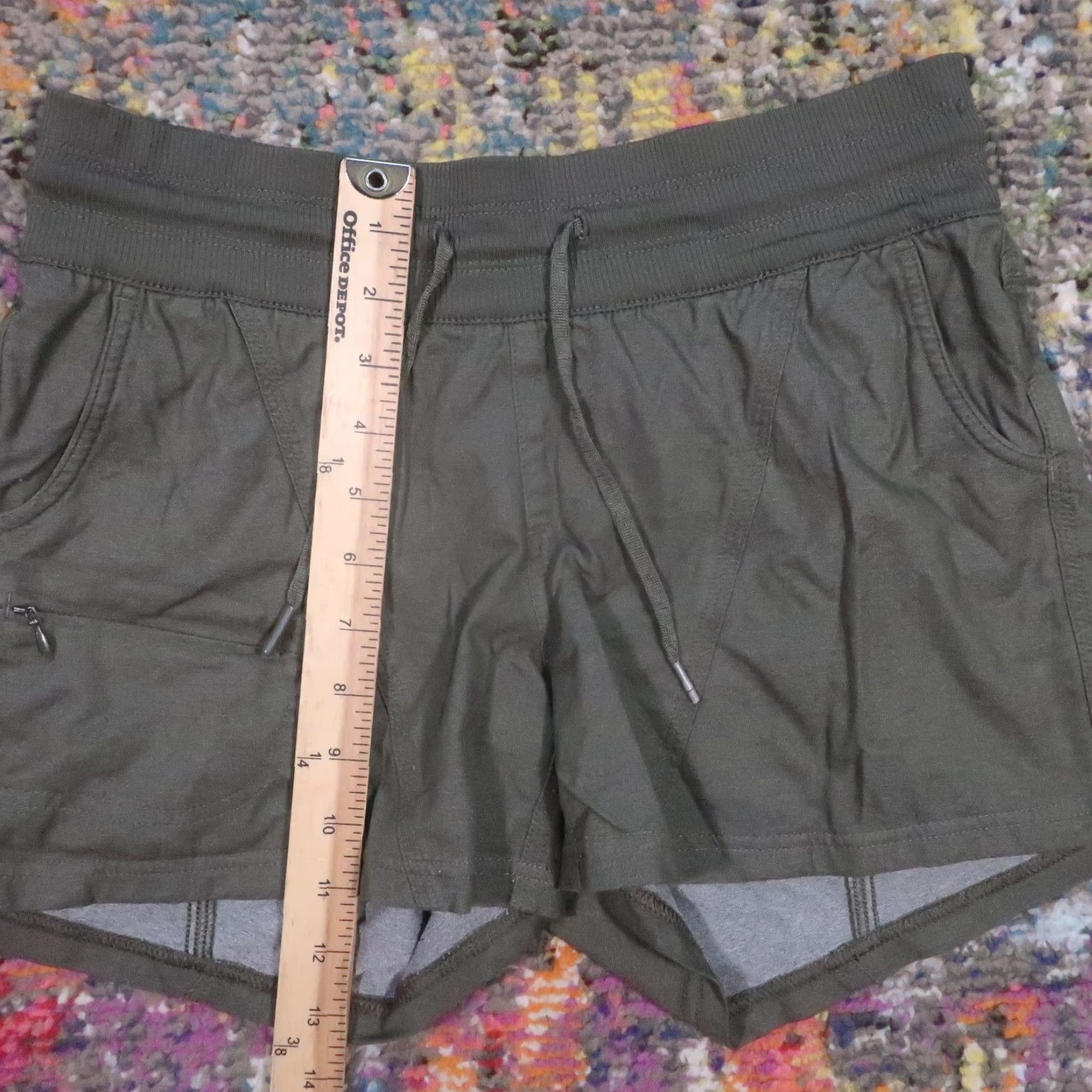 The North Face The North Face Running Shorts Womens S Performance Stretch Hiking 4 in Inseam Size 28" / US 6 / IT 42 - 6 Thumbnail