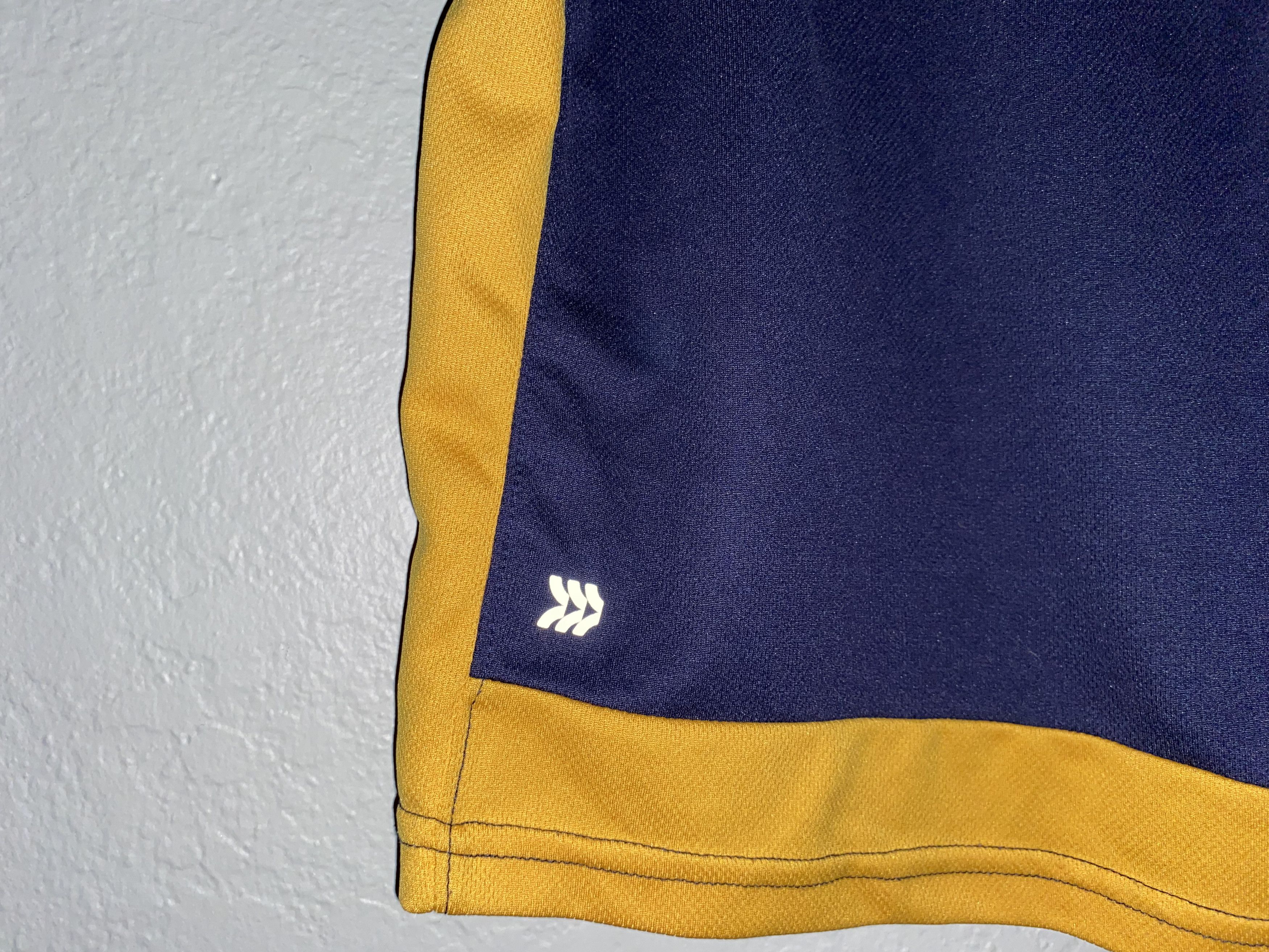 Target Basics All In Motion shorts XL gym workout basketball mens Unisex Size US 38 / EU 54 - 4 Thumbnail
